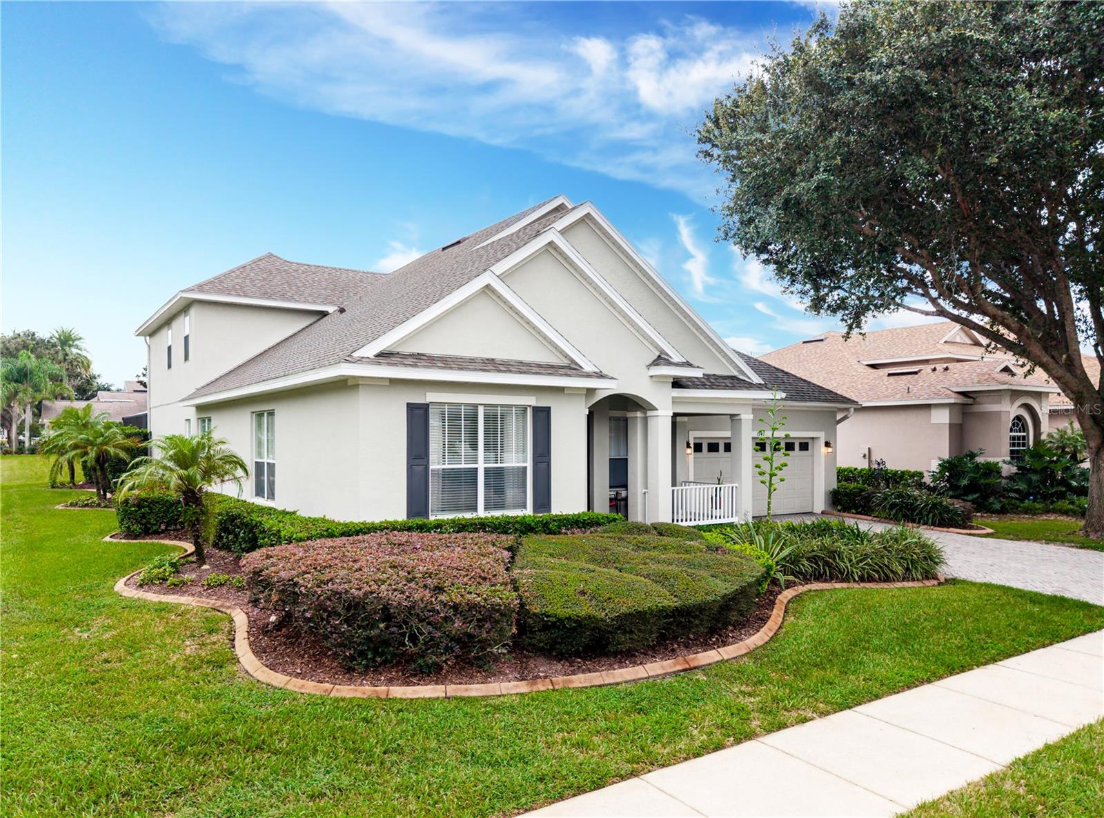 Listing photo 3 for 1947 Bay Clover Dr