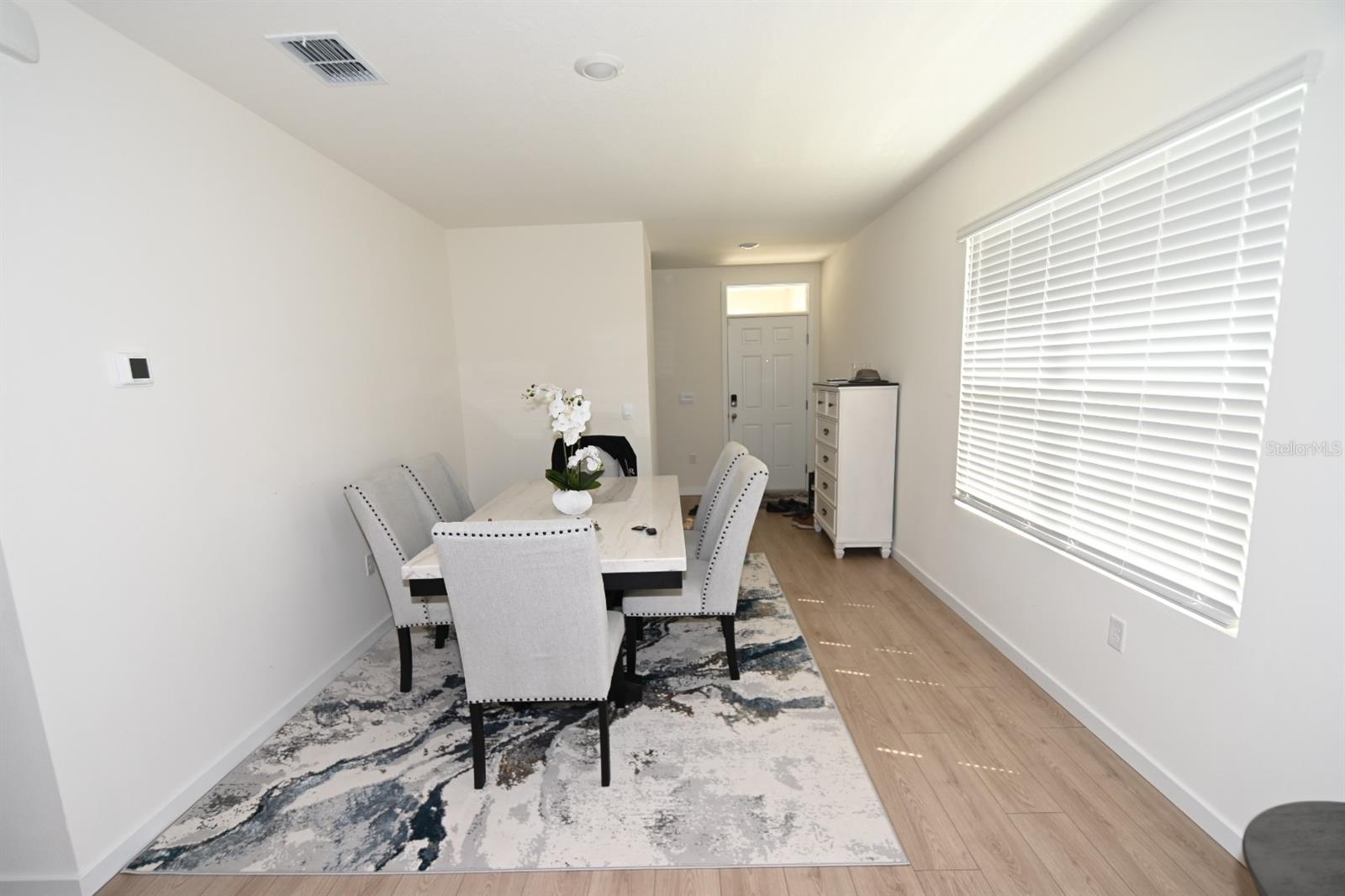 Listing photo 3 for 3306 Briarwood Grove Dr