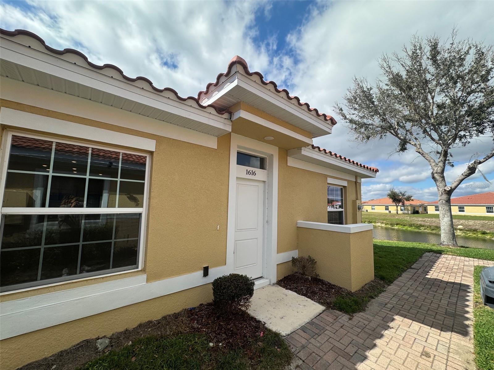 Listing photo 1 for 1616 Cumin Dr