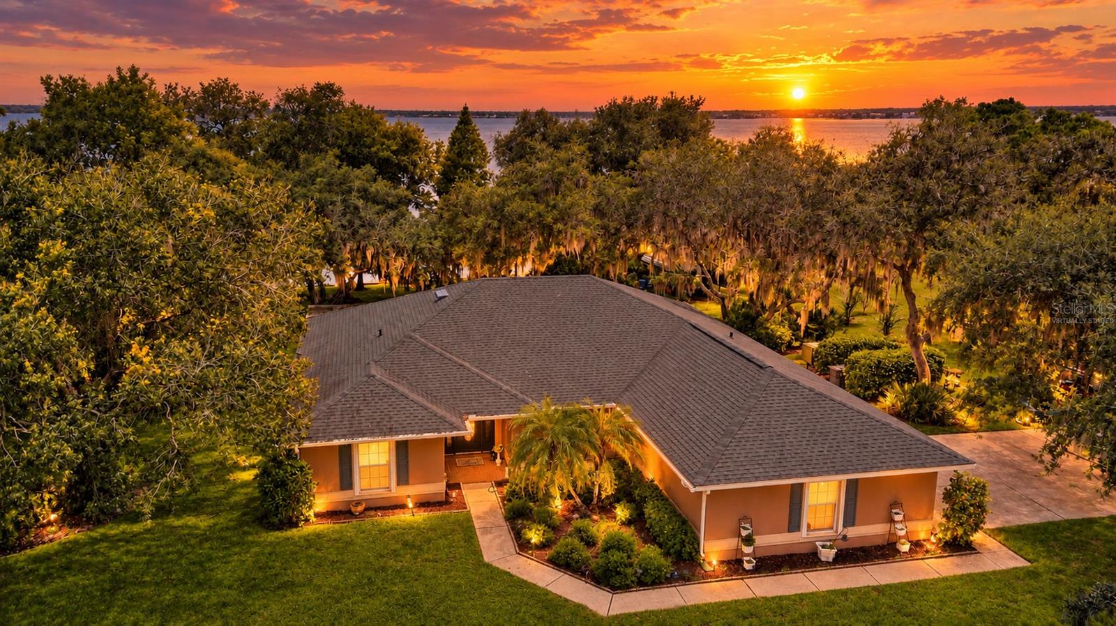 Listing photo for 2391 S Lake Reedy Blvd