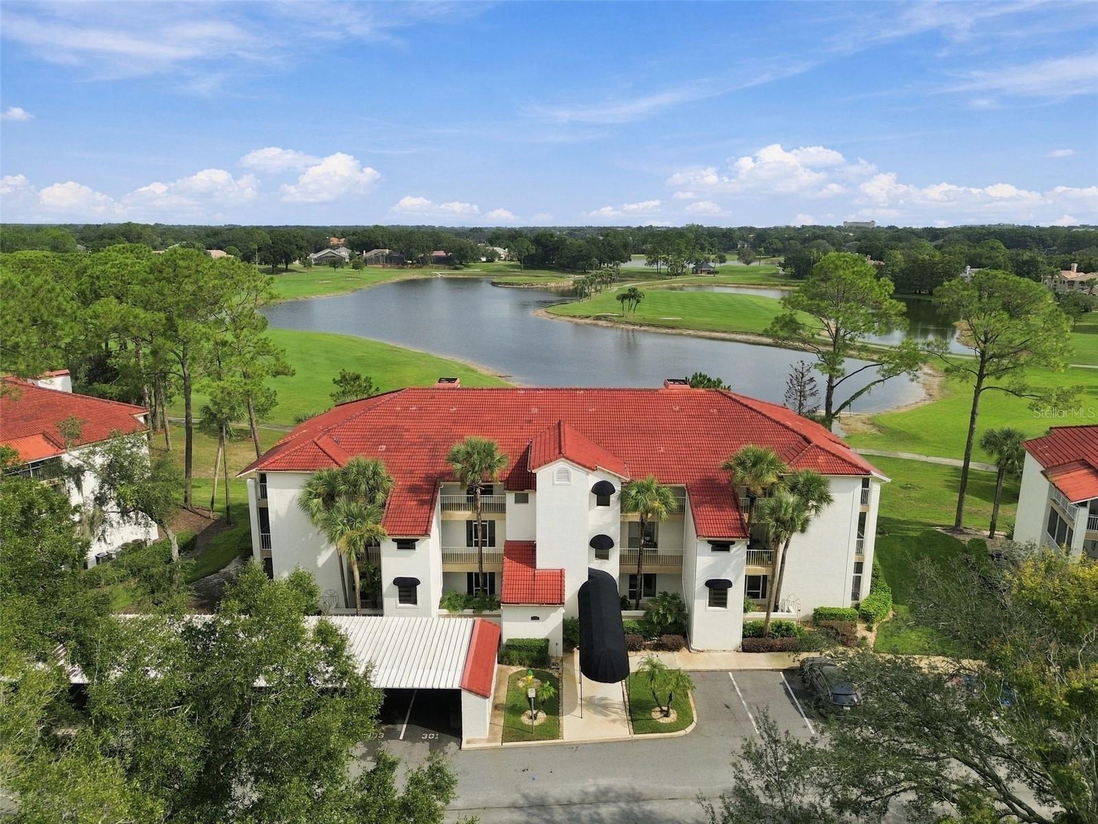 Listing photo 1 for 459 Hamptoncrest Cir #203