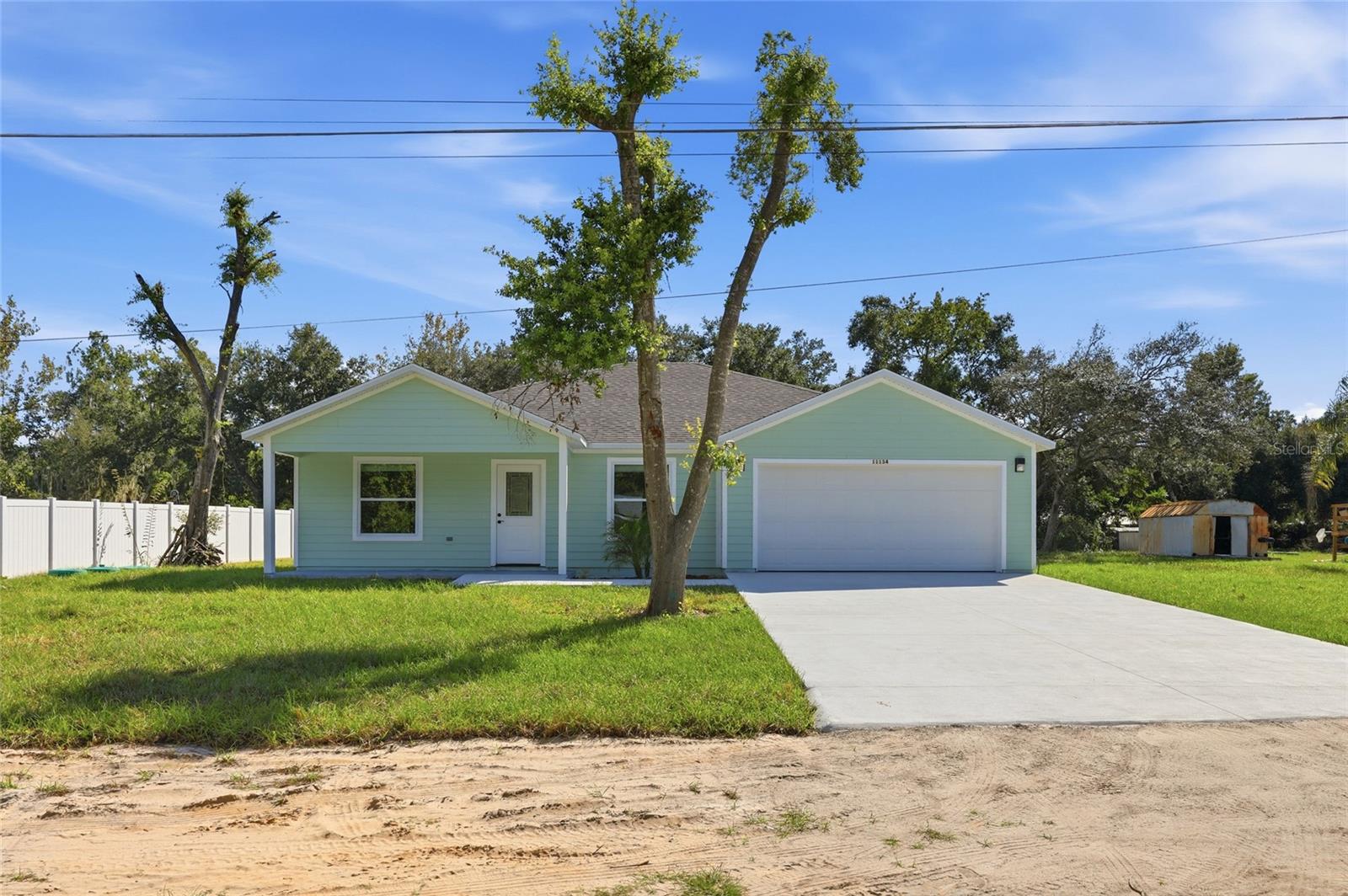 Listing photo 1 for 11134 Woodside Dr