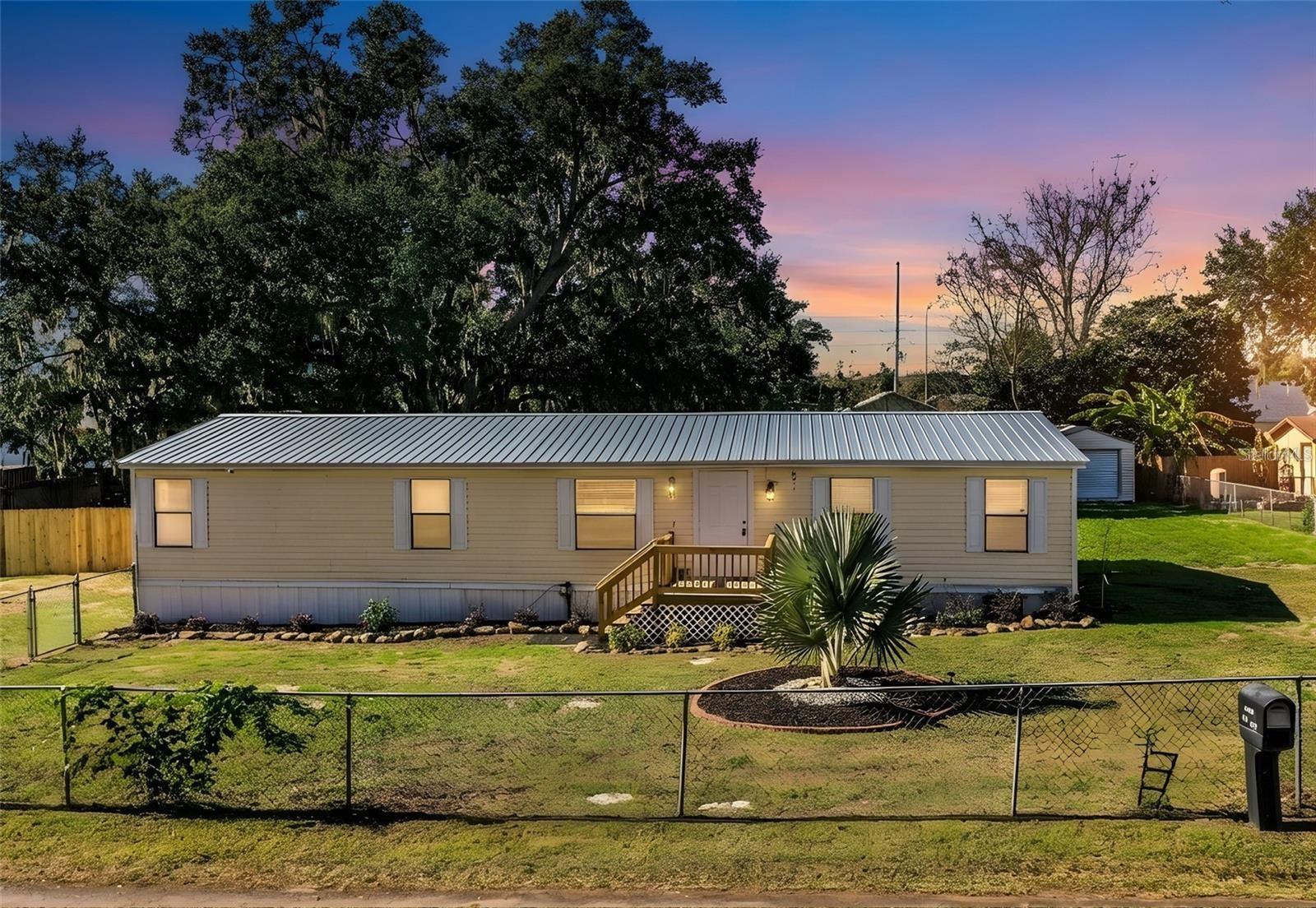 Listing photo 1 for 6416 Shiflett Ave