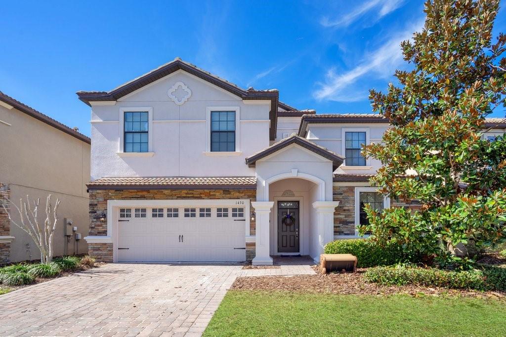 Listing photo 1 for 1430 Thunderbird Rd