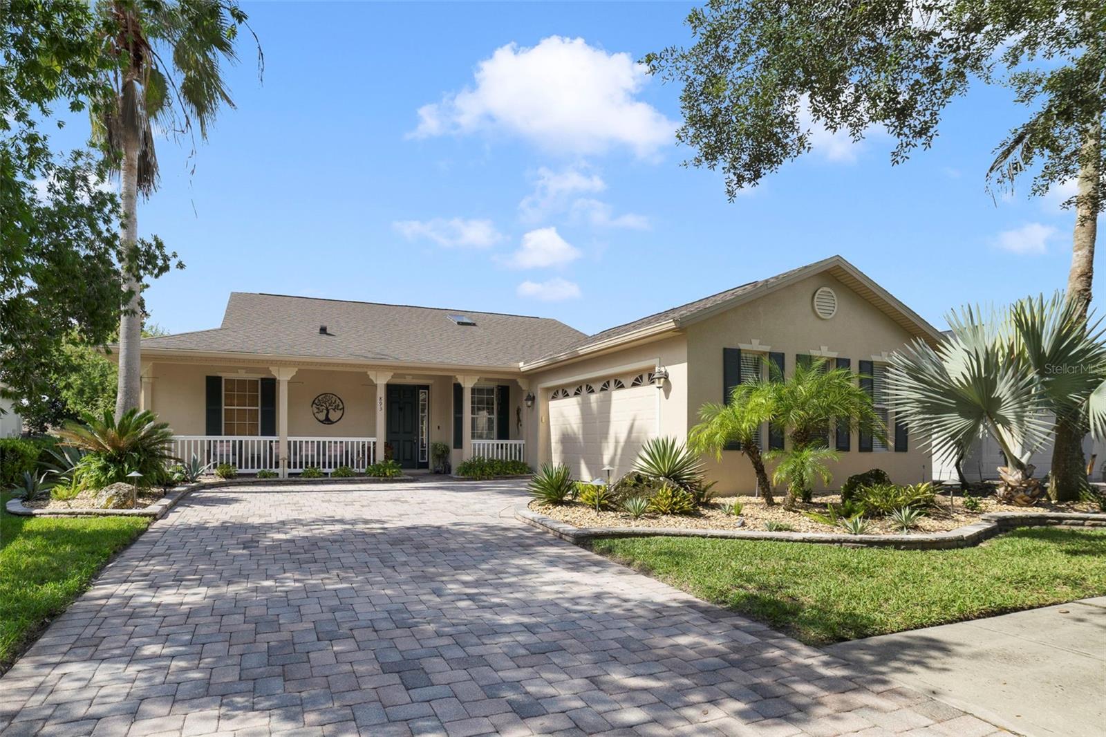 Listing photo for 893 Glendora Rd S