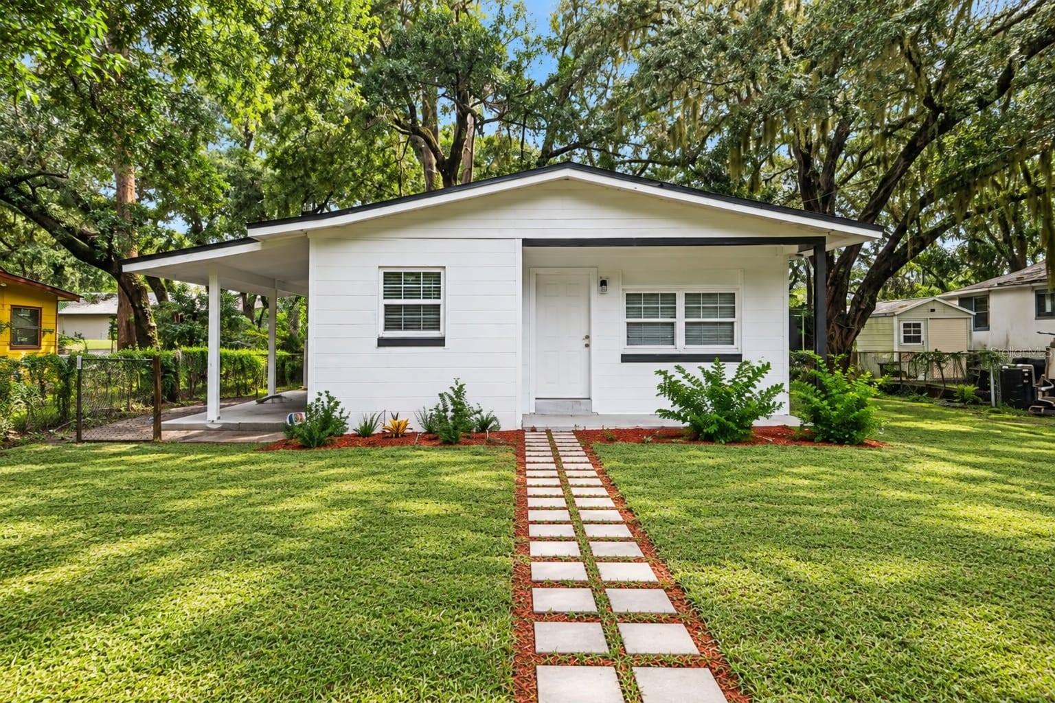 Listing photo 1 for 4737 Halliday Ln