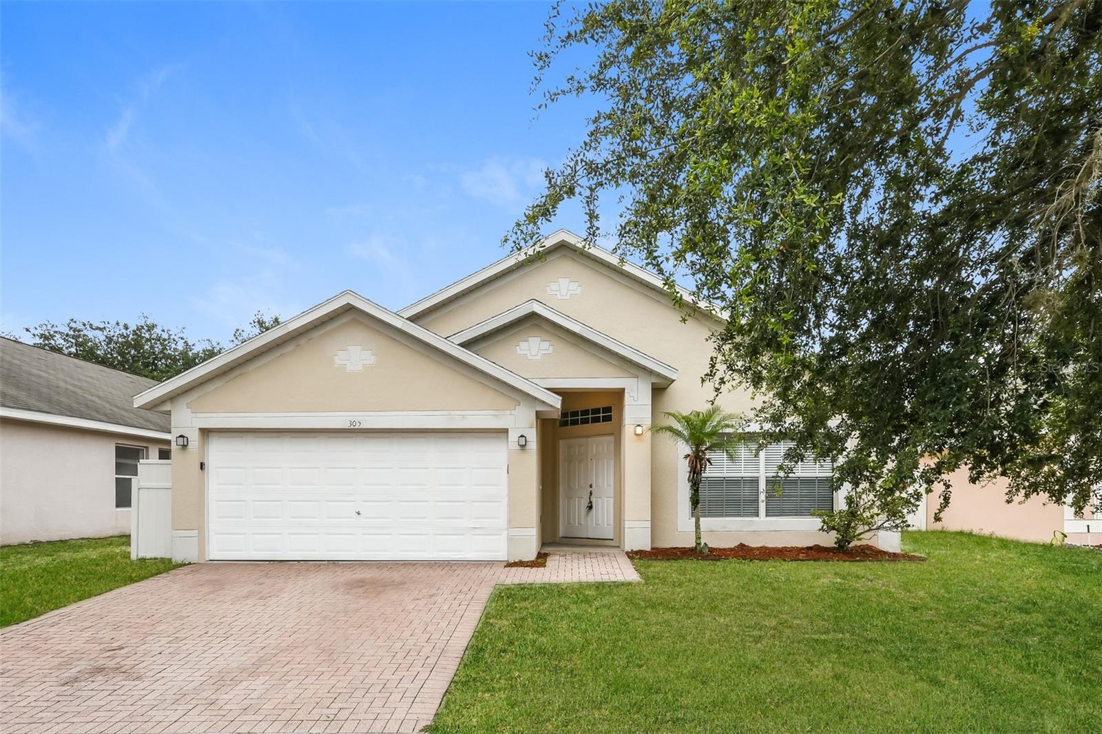 Listing photo for 305 Weatherby Pl