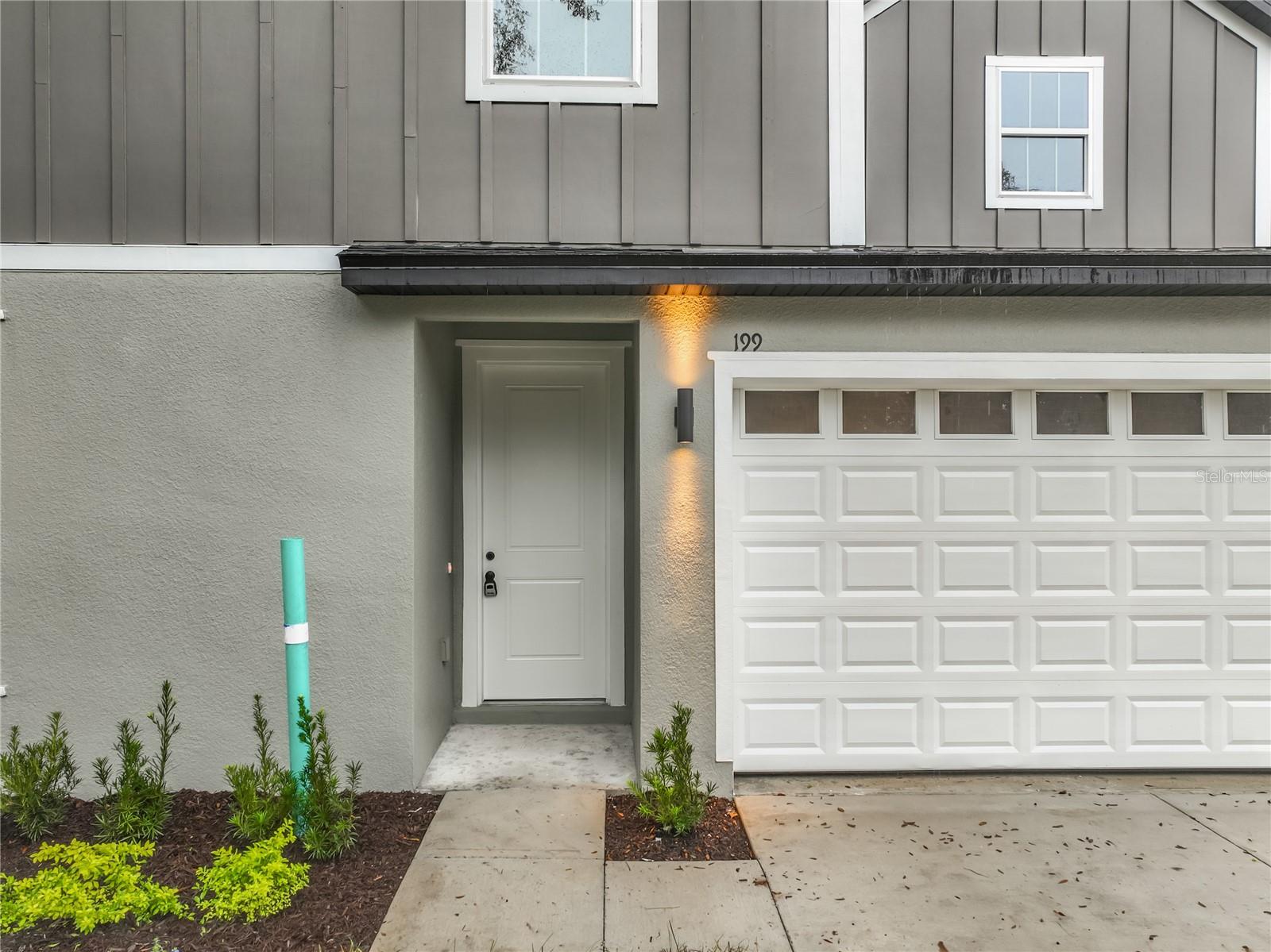 Listing photo 2 for 199 Northmoor Rd