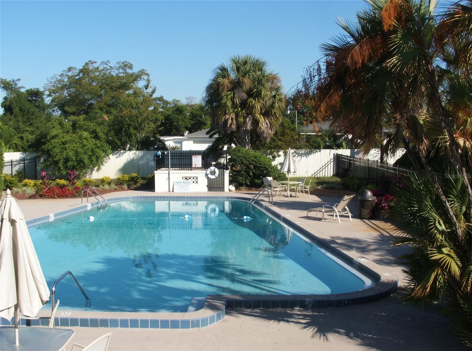 Listing photo 3 for 5317 Curry Ford Rd #j102