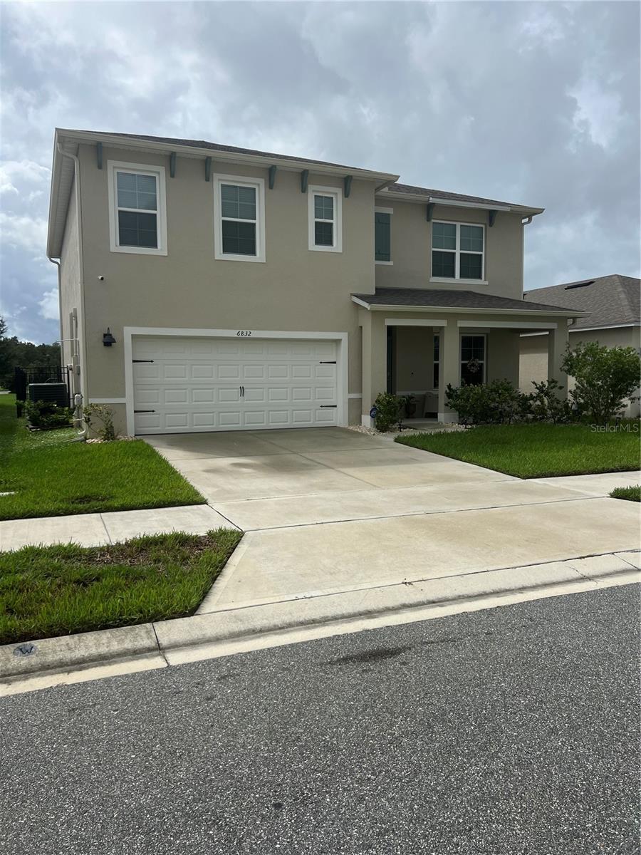 Listing photo 1 for 6832 Cranes Roost Rd