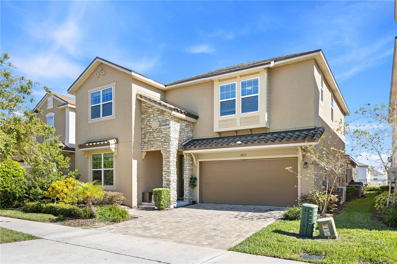 Listing photo 2 for 1835 Caribbean View Ter