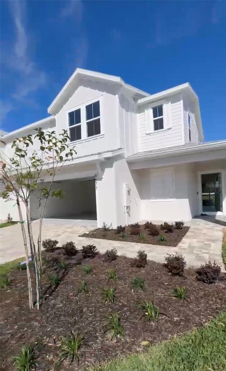 Listing photo for 6677 Horseshoe Lane Way