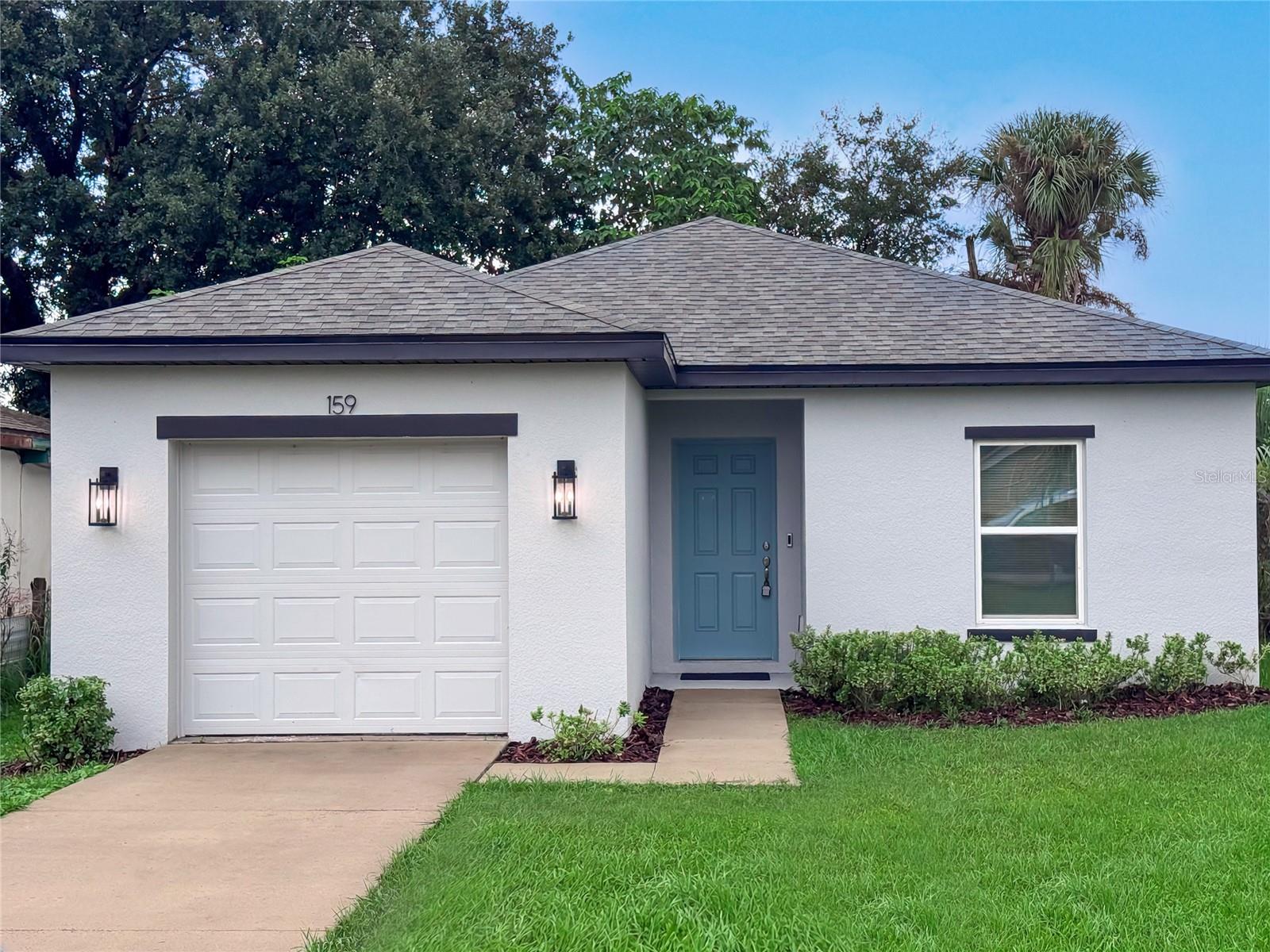 Listing photo 2 for 159 9th St