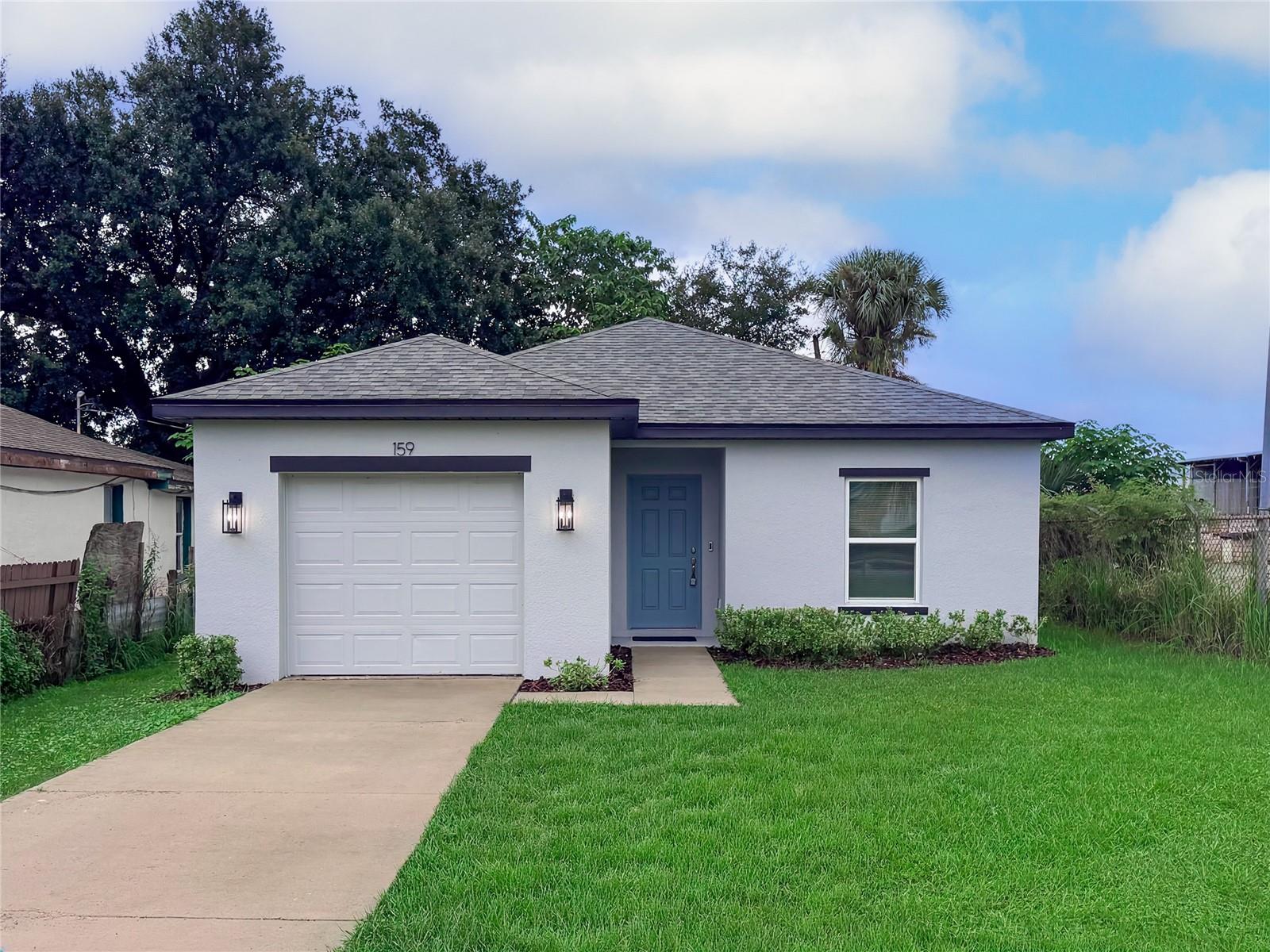 Listing photo 1 for 159 9th St