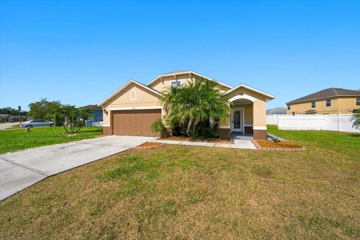 Listing photo 1 for 3200 Kearns Rd