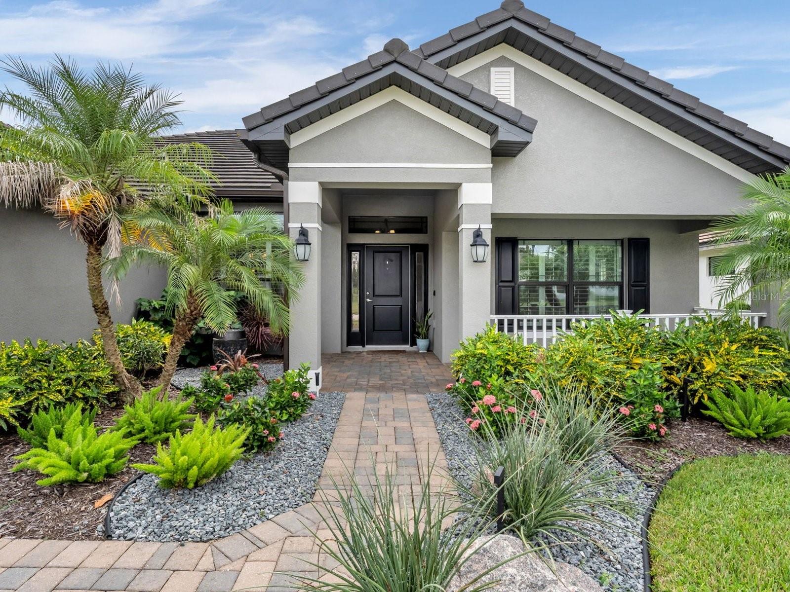 Listing photo 2 for 466 Lake Vista Dr