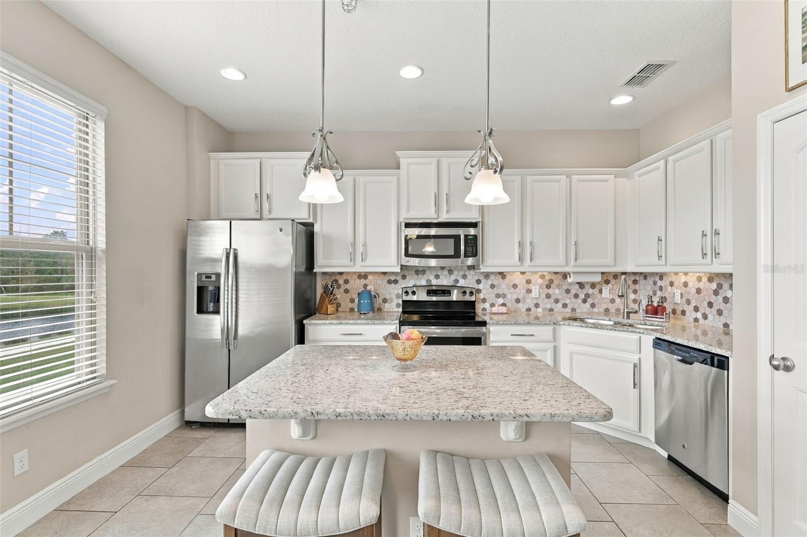 Listing photo 2 for 10818 Sunset Ridge Ln