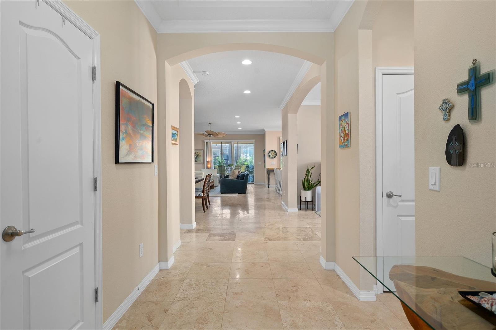 Listing photo 3 for 1038 Timbervale Trl