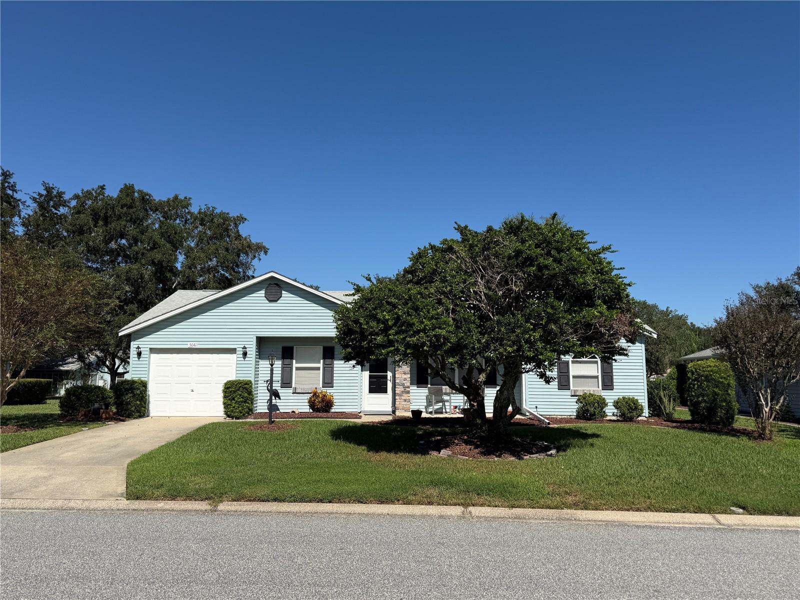 Listing photo for 5641 Laver St