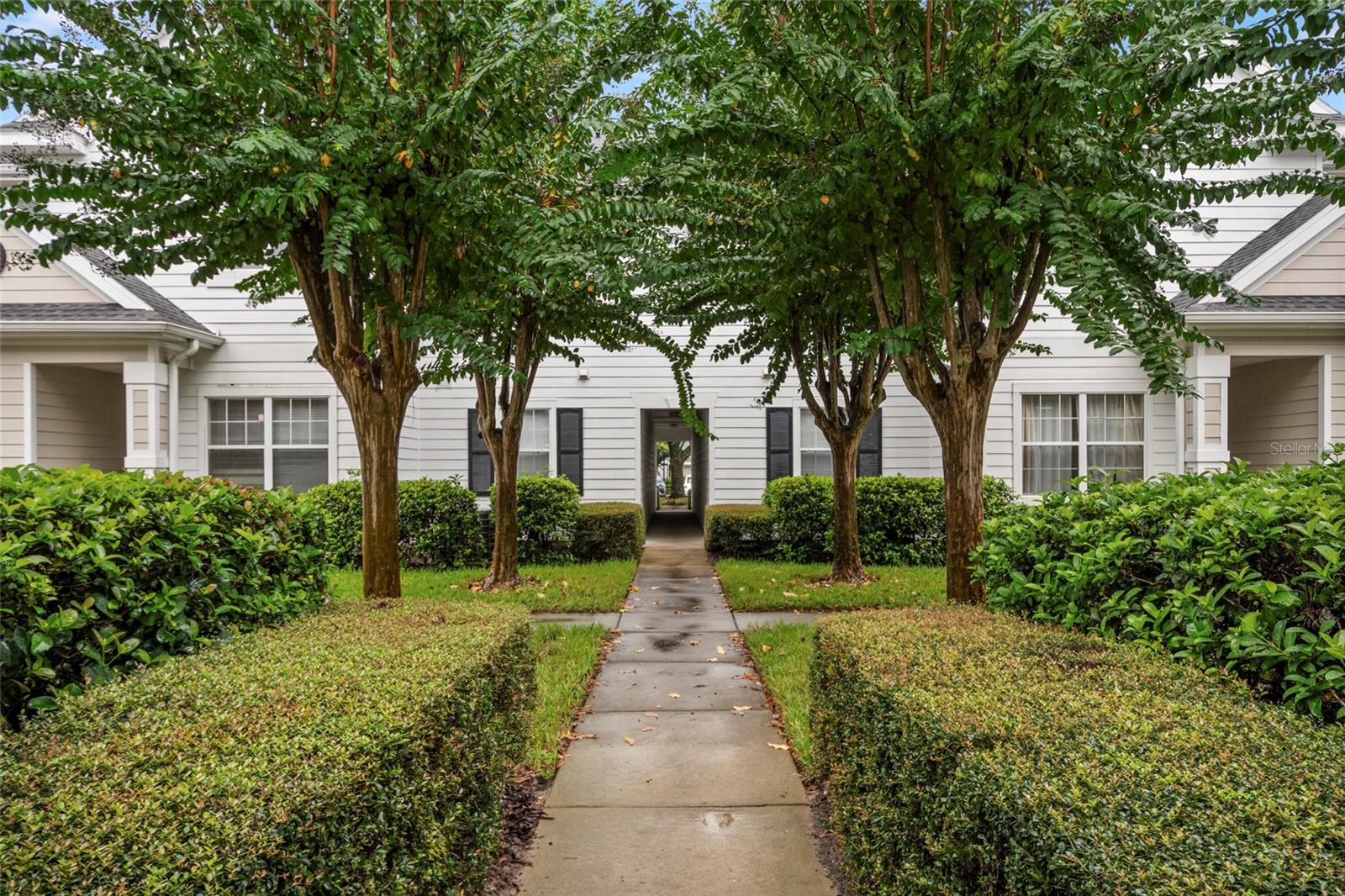 Listing photo 2 for 1300 Eastern Pecan Pl #208