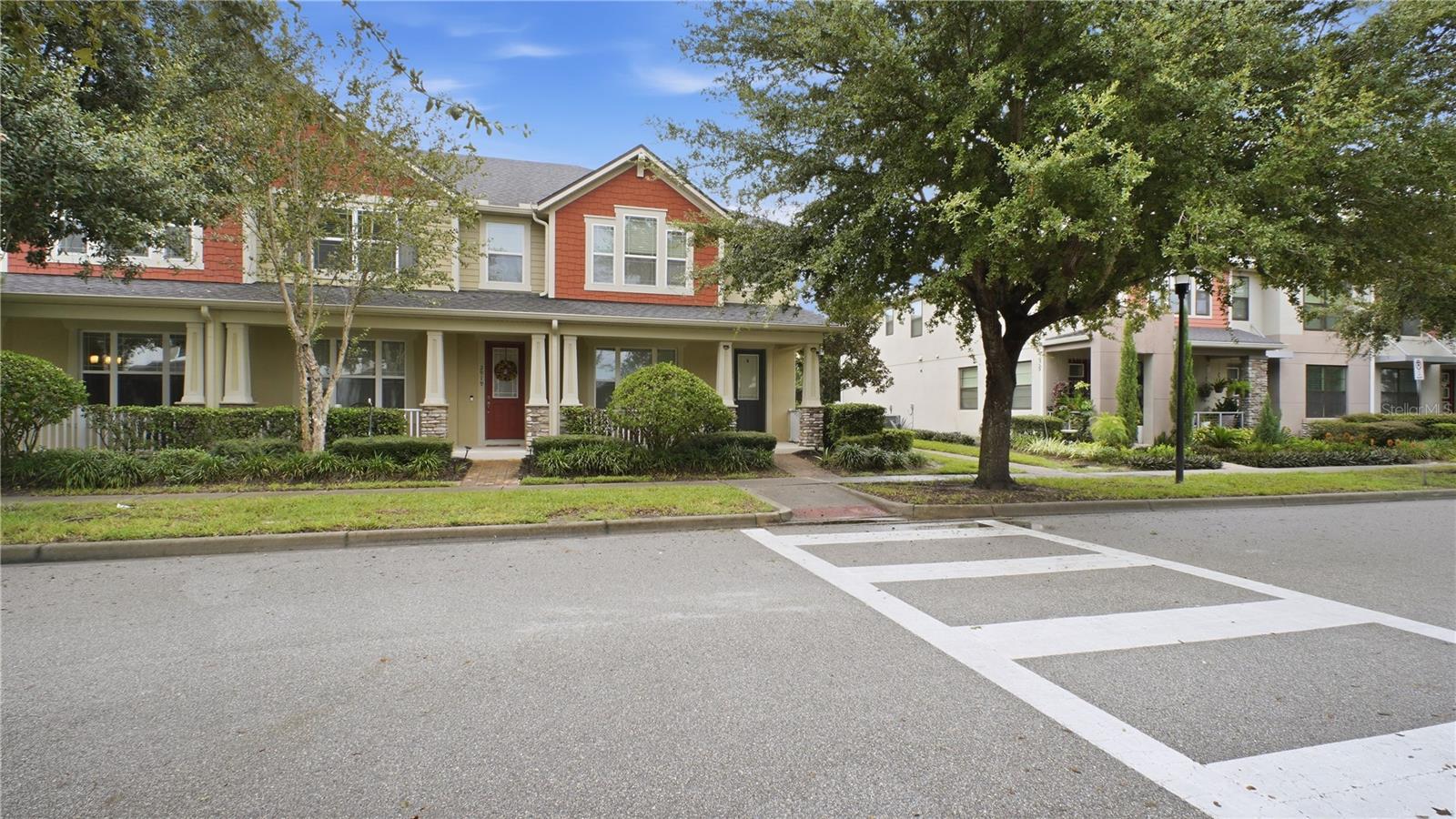Listing photo 2 for 2917 Windmill Dr