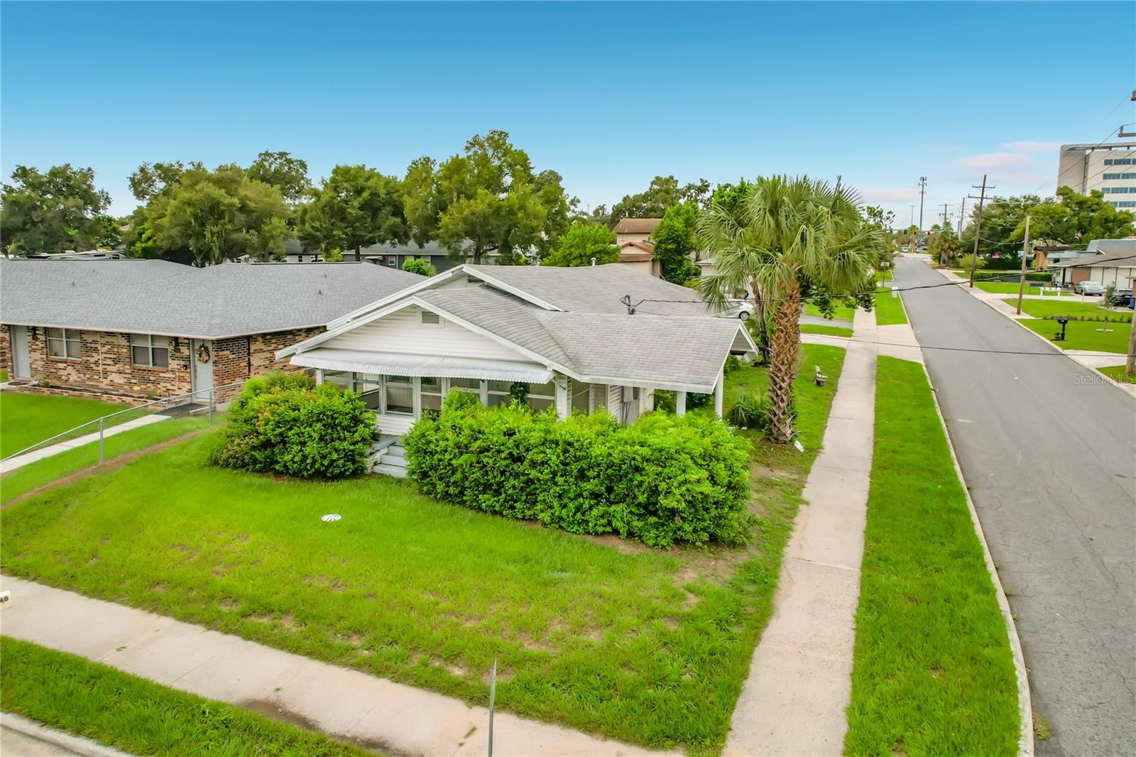Listing photo 1 for 1148 Gilmore Ave