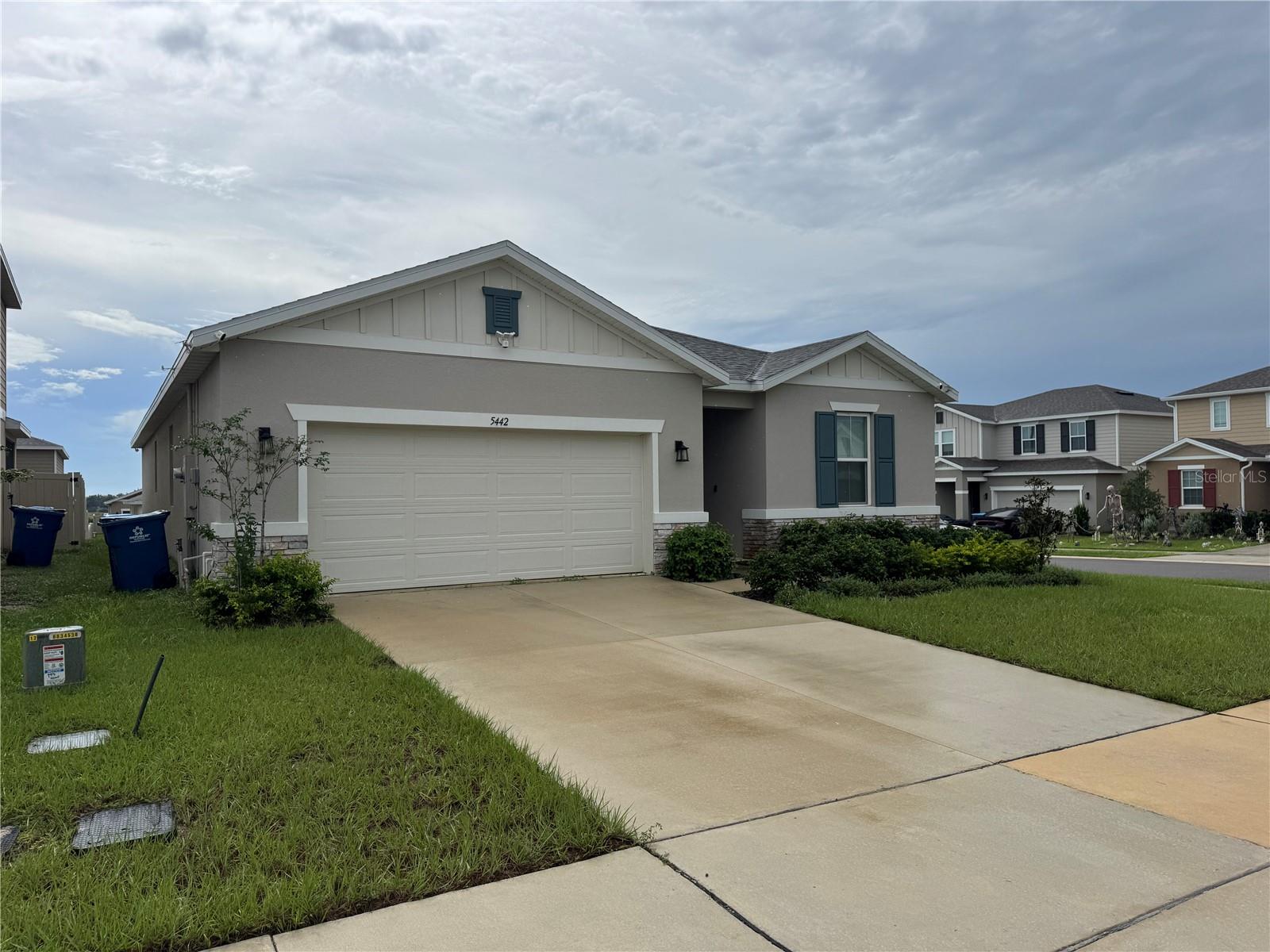 Listing photo 3 for 5442 Catmint Dr