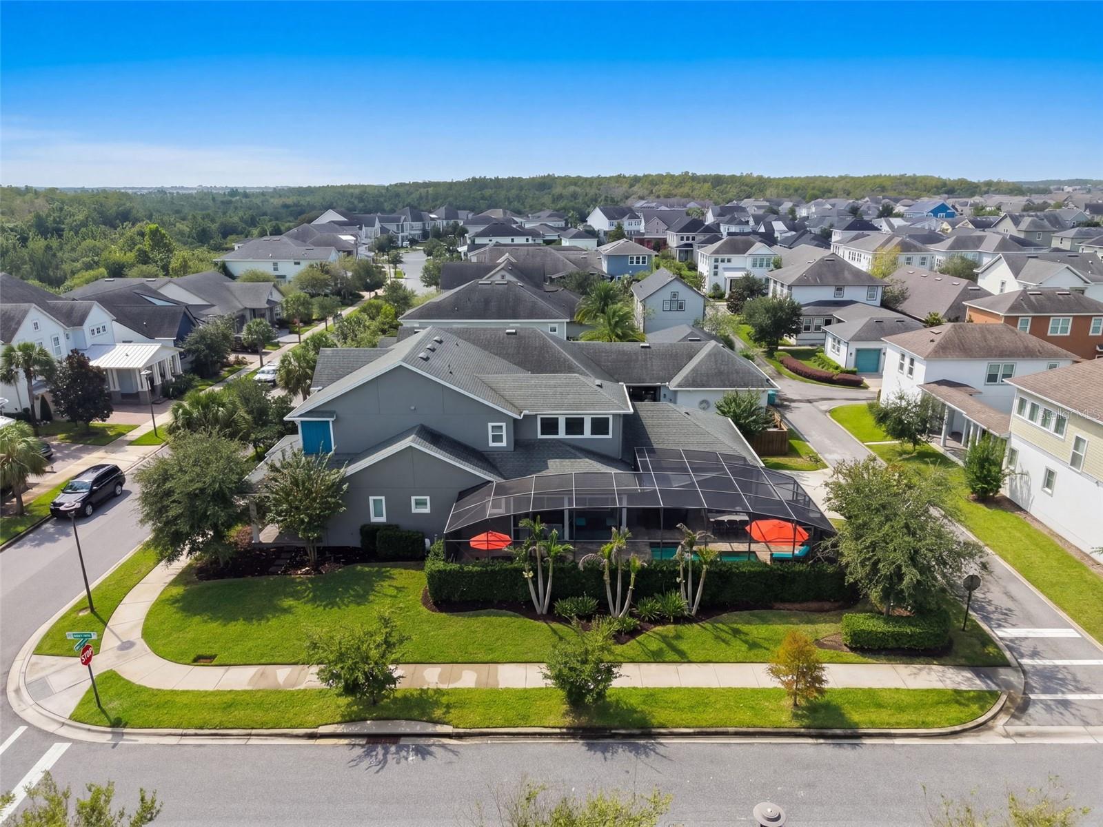 Listing photo 1 for 9493 Reymont St