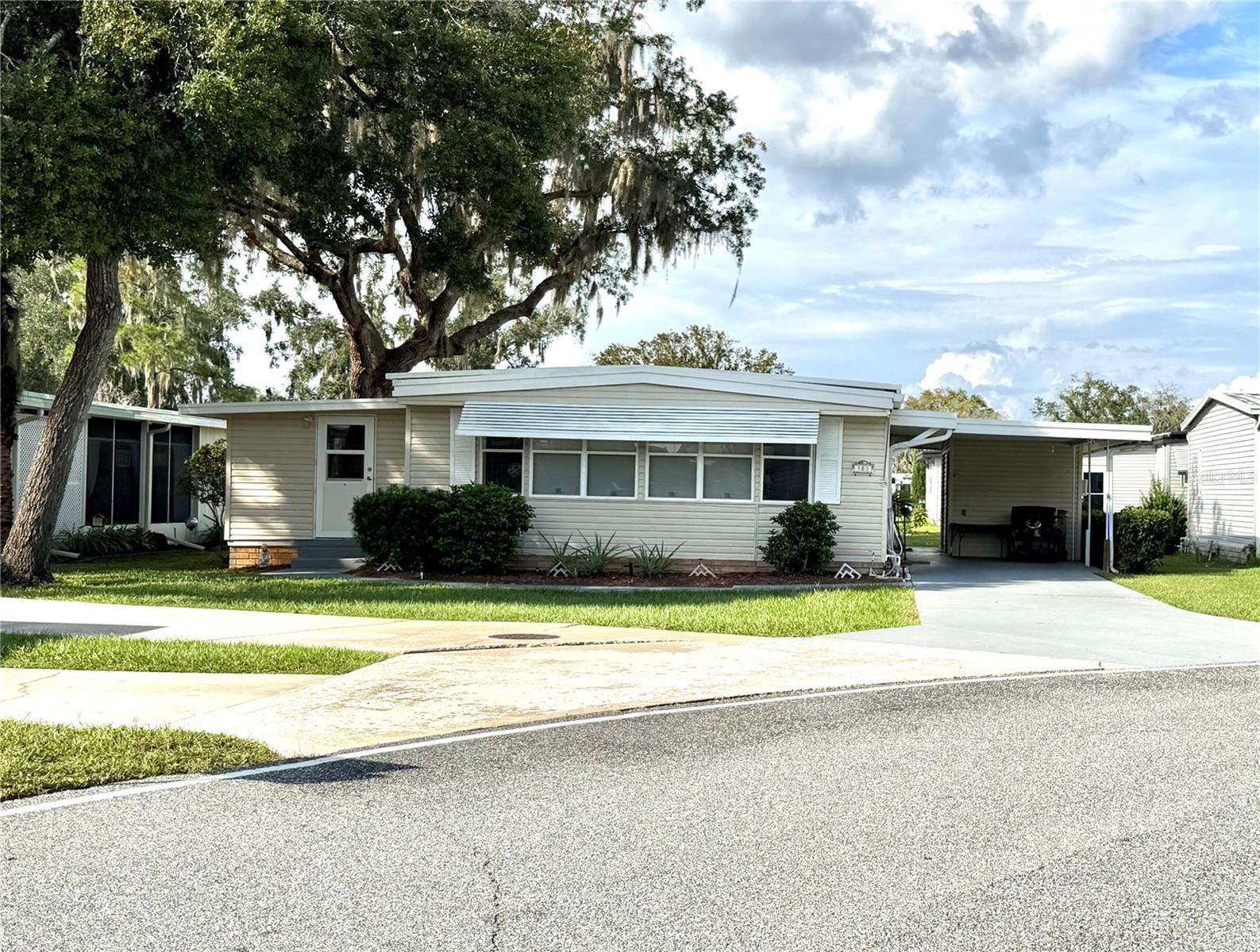Listing photo for 103 Tamarisk Way