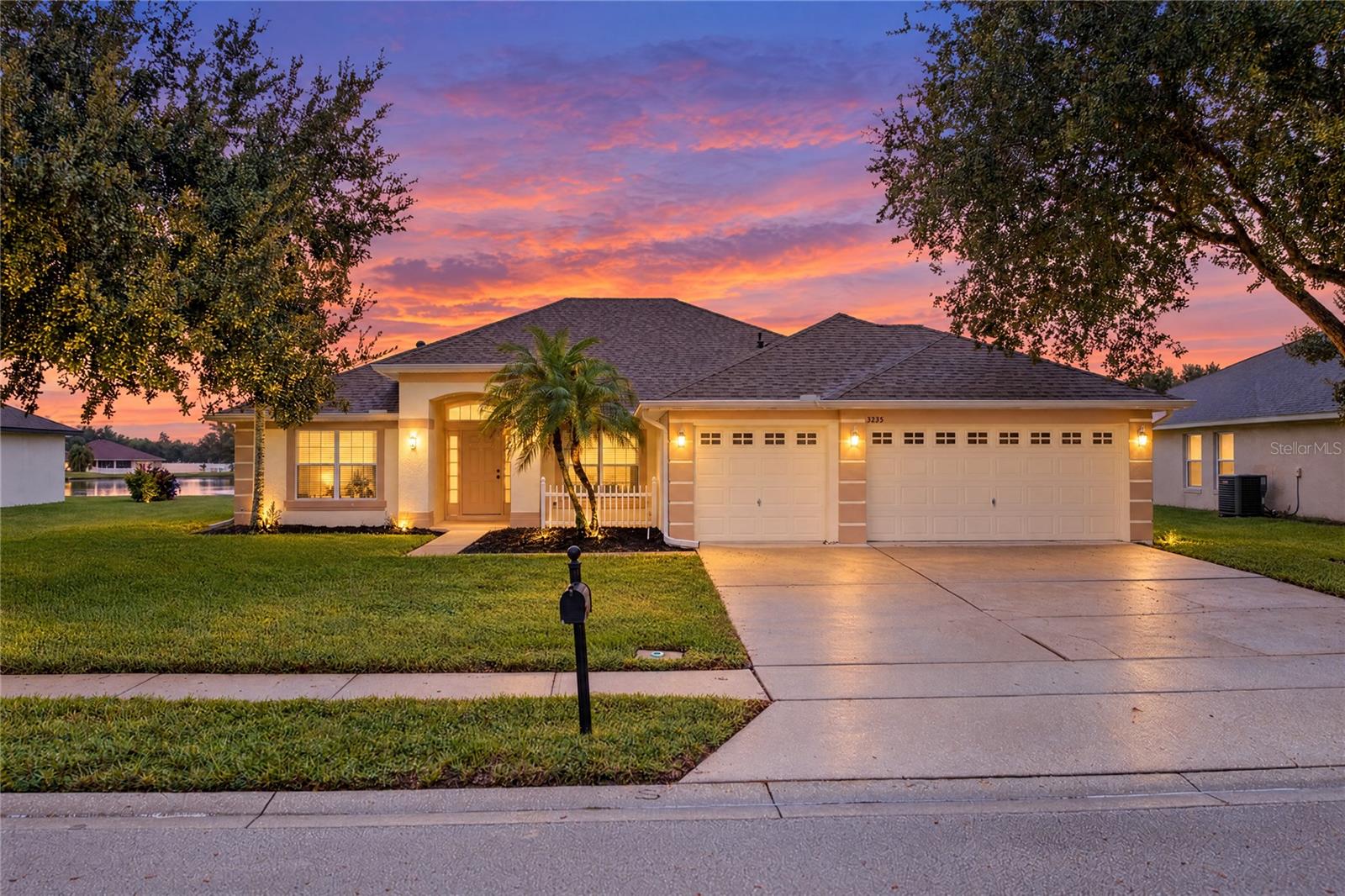 Listing photo for 3235 Lorimar Ln