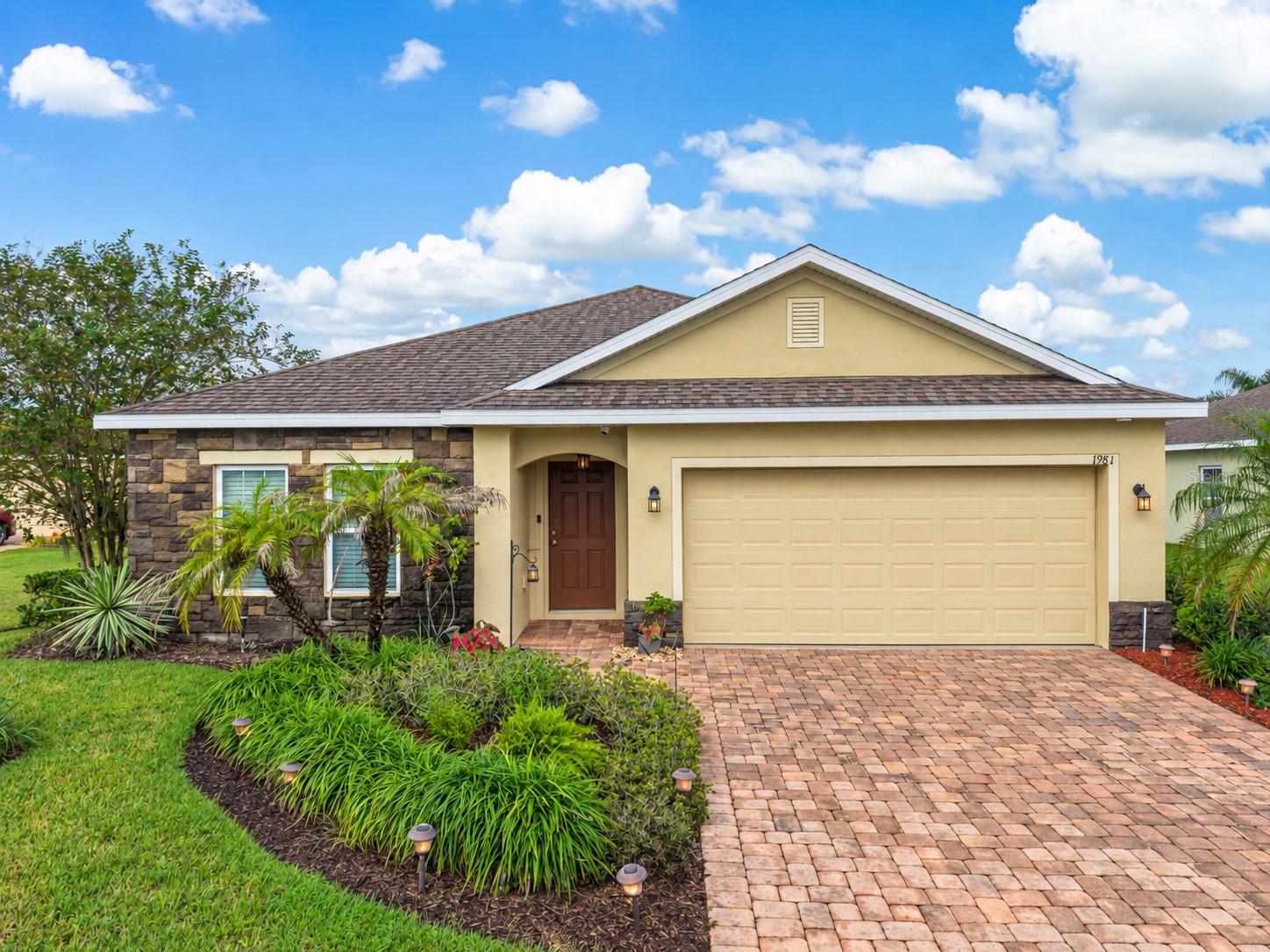 Listing photo for 1981 Antler Dr