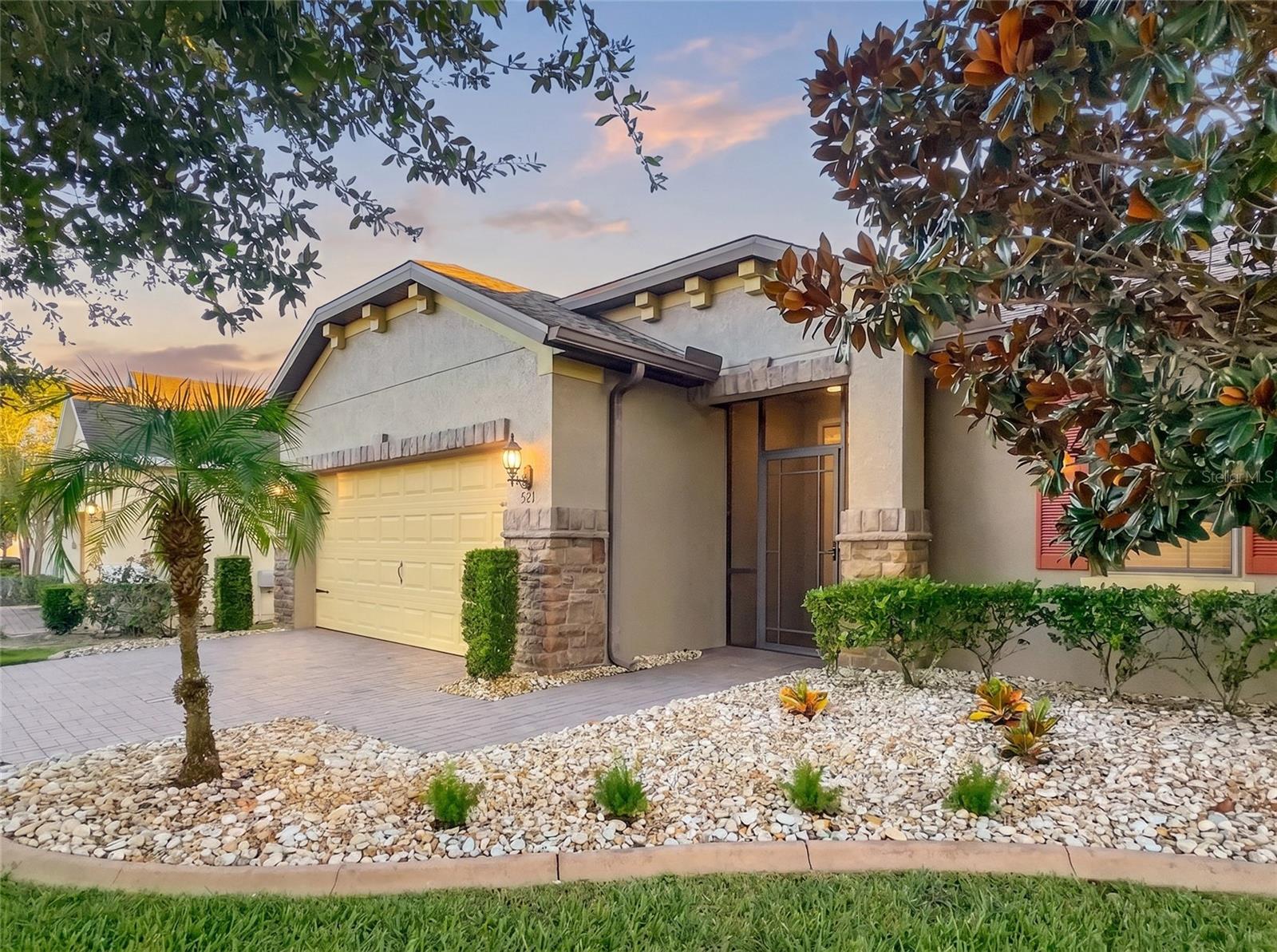 Listing photo for 521 Vista Sol Dr