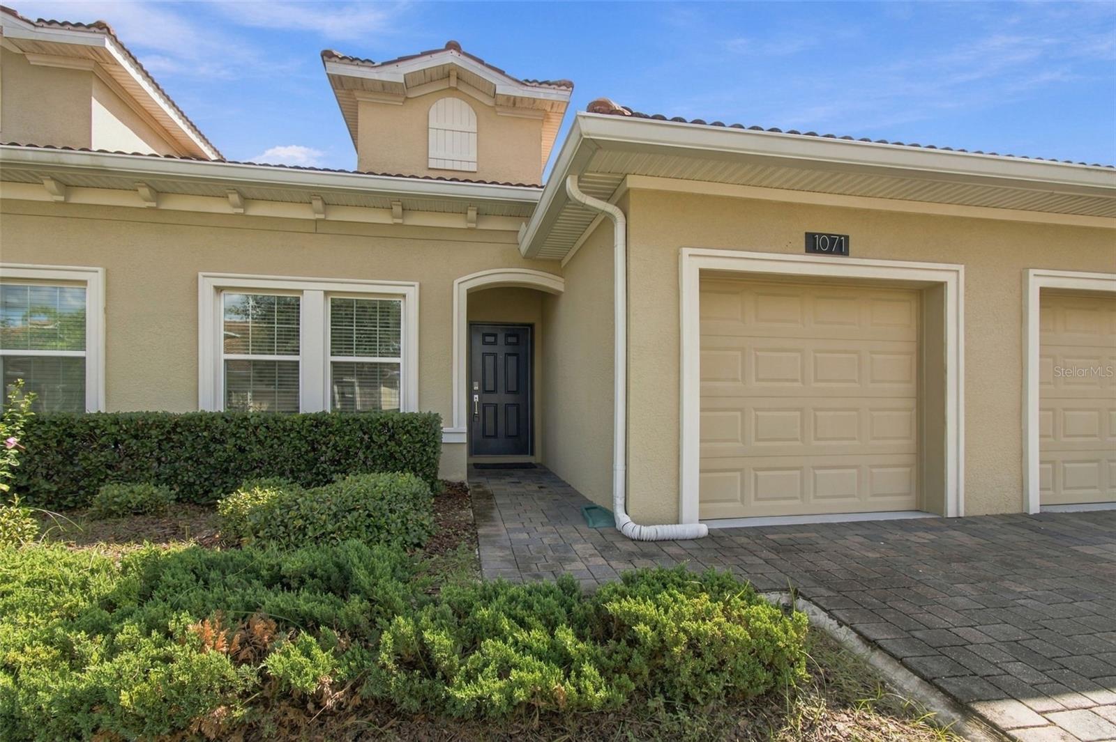 Listing photo for 1071 Quaker Ridge Ln