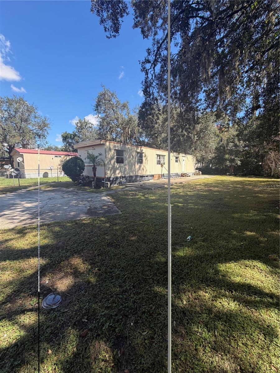 Listing photo 2 for 349 Earlene Rd