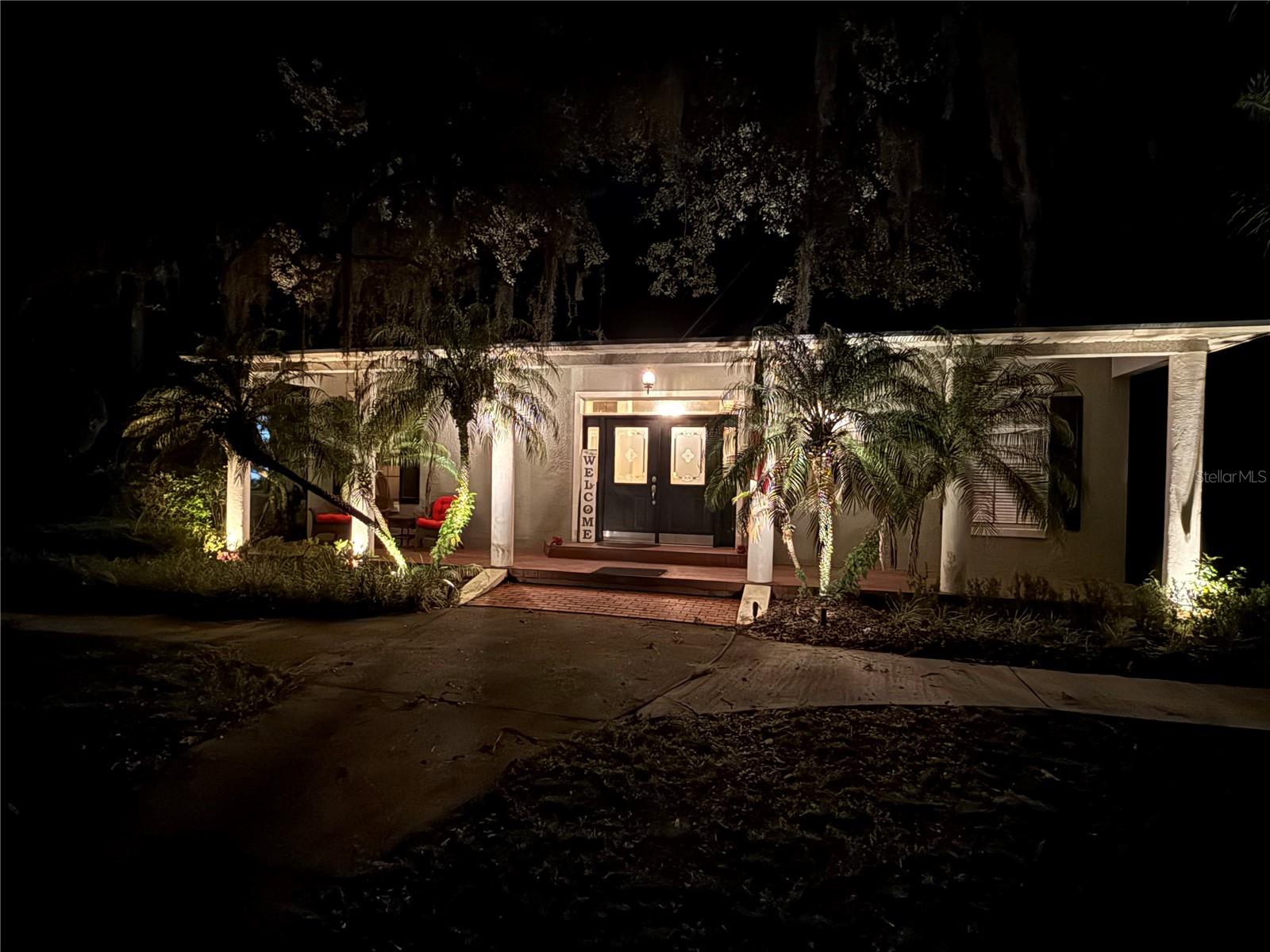 Listing photo 2 for 1255 2nd Ave