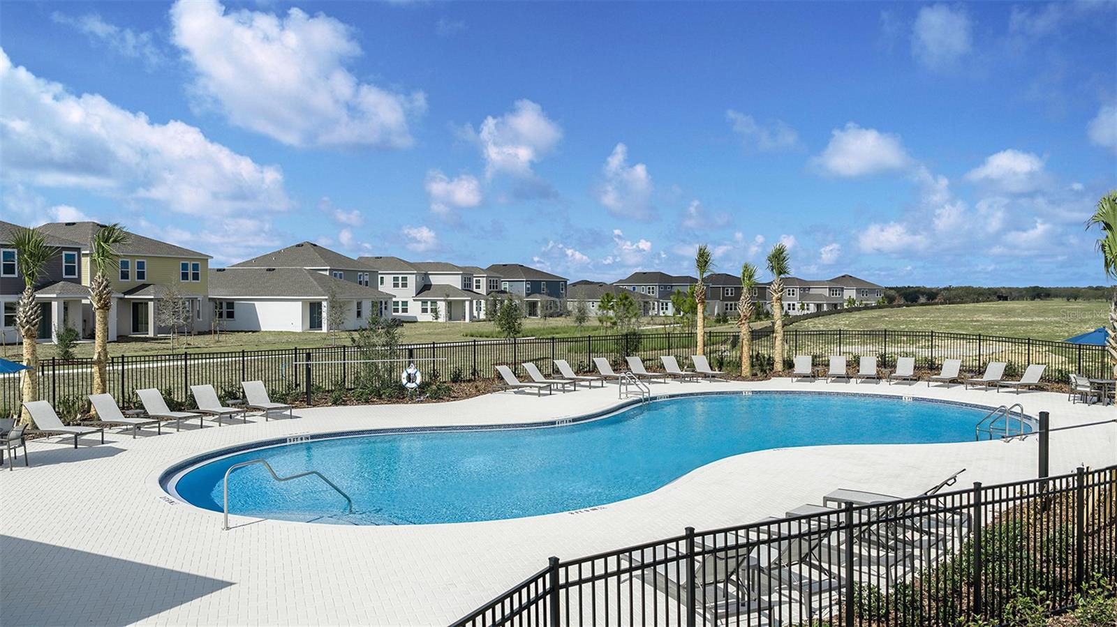 Listing photo 2 for 555 Moonstone Ct