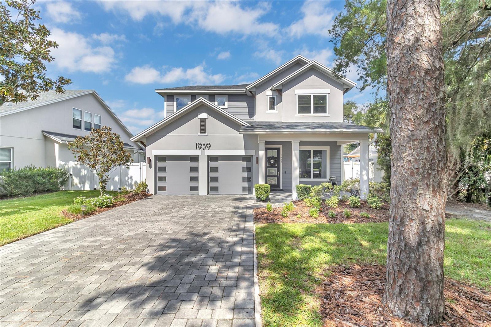 Listing photo for 1939 Woodcrest Dr