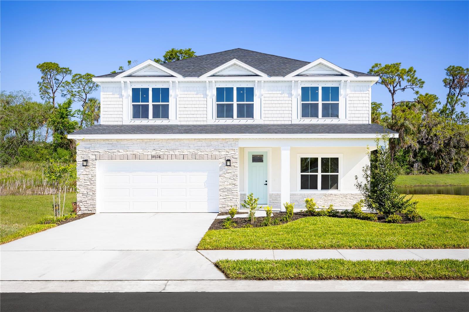 Listing photo 1 for 5463 Gingham Dr