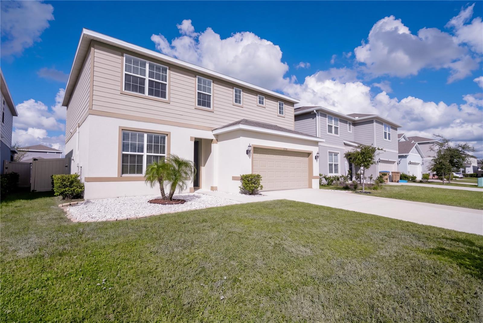 Listing photo 2 for 2722 Forestdale St