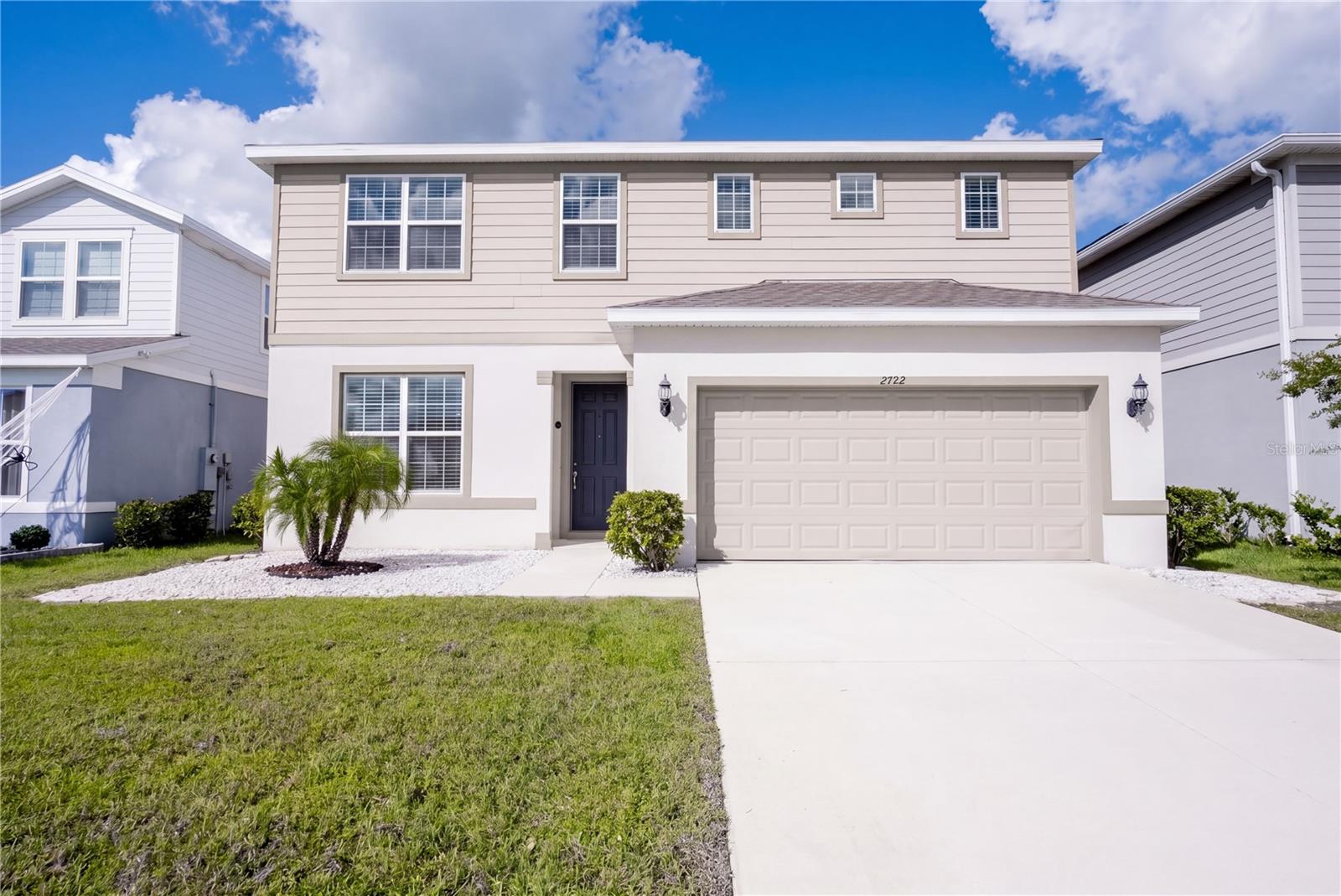 Listing photo 1 for 2722 Forestdale St