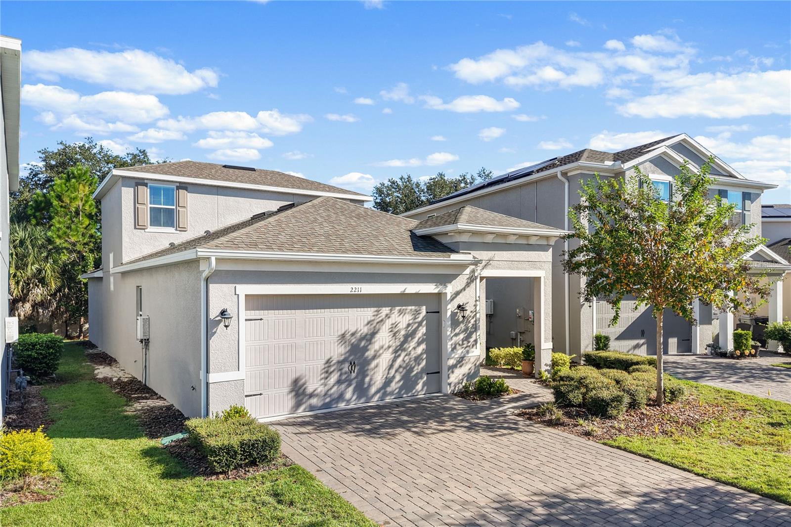 Listing photo 2 for 2211 Emerald Springs Dr