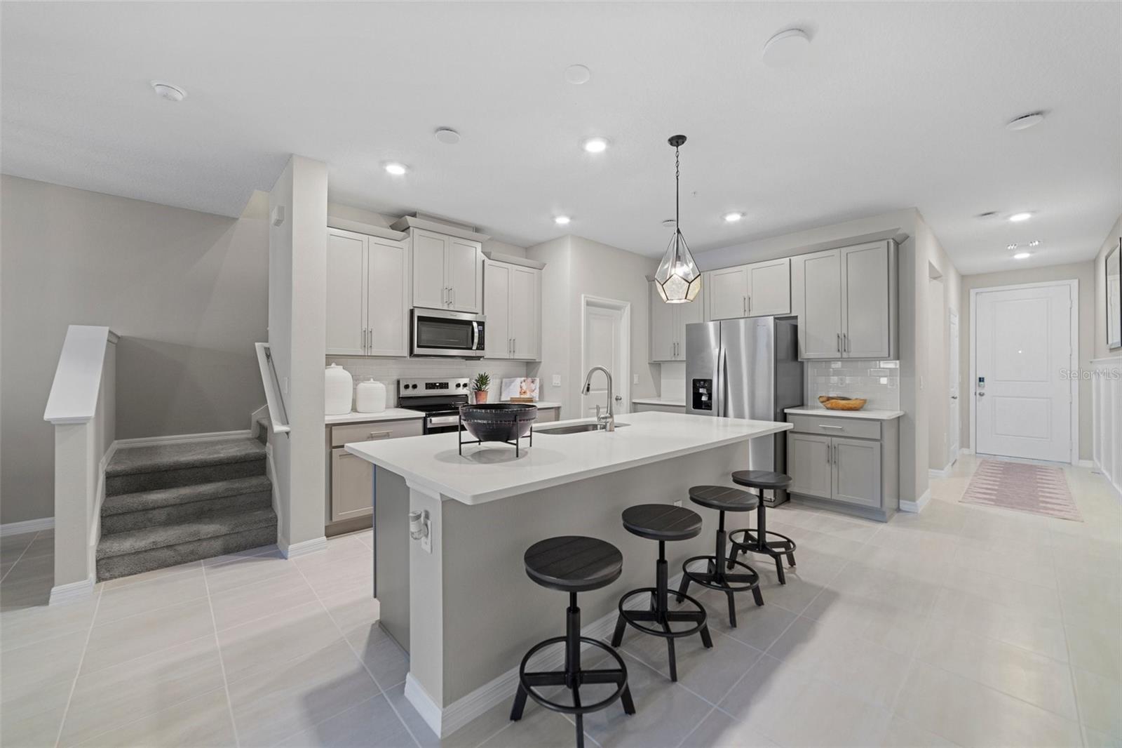 Listing photo 2 for 514 Southern Edge Way