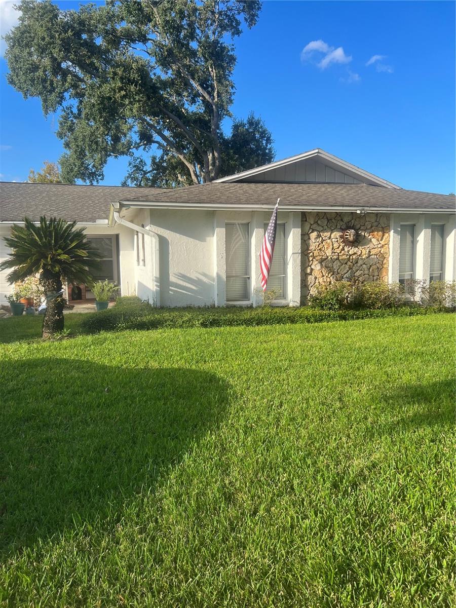 Listing photo 2 for 503 Astria Ct
