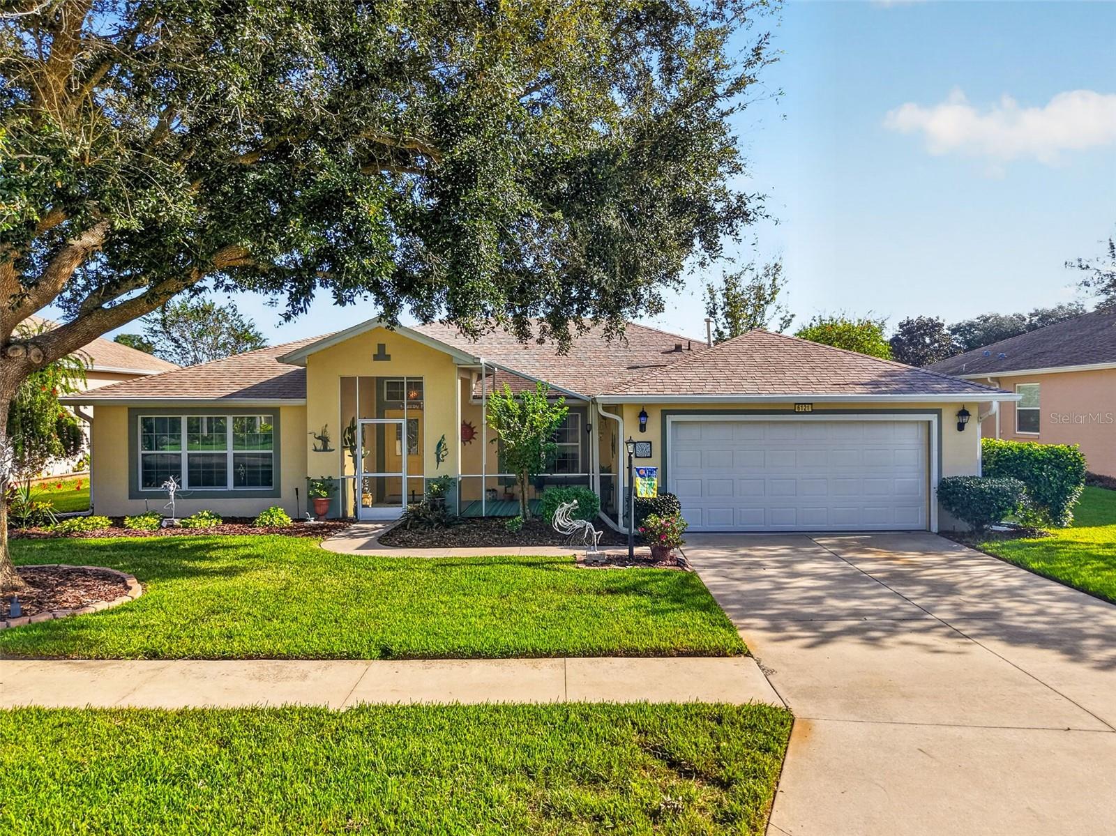 Listing photo 3 for 6121 Hunters Ridge Ave