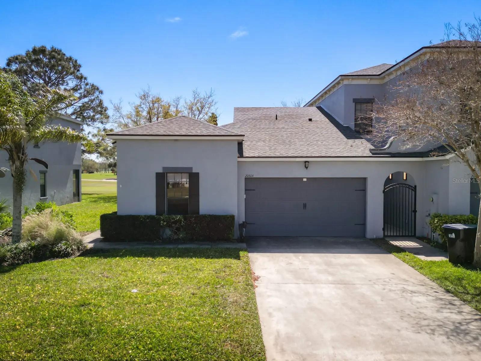 Listing photo 2 for 20604 Maxim Pkwy