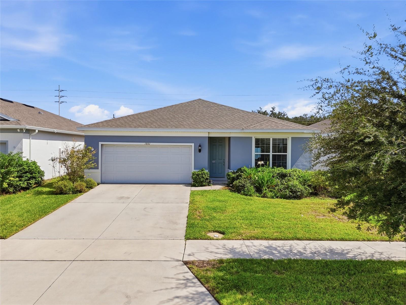Listing photo 1 for 1601 Groveline Rd