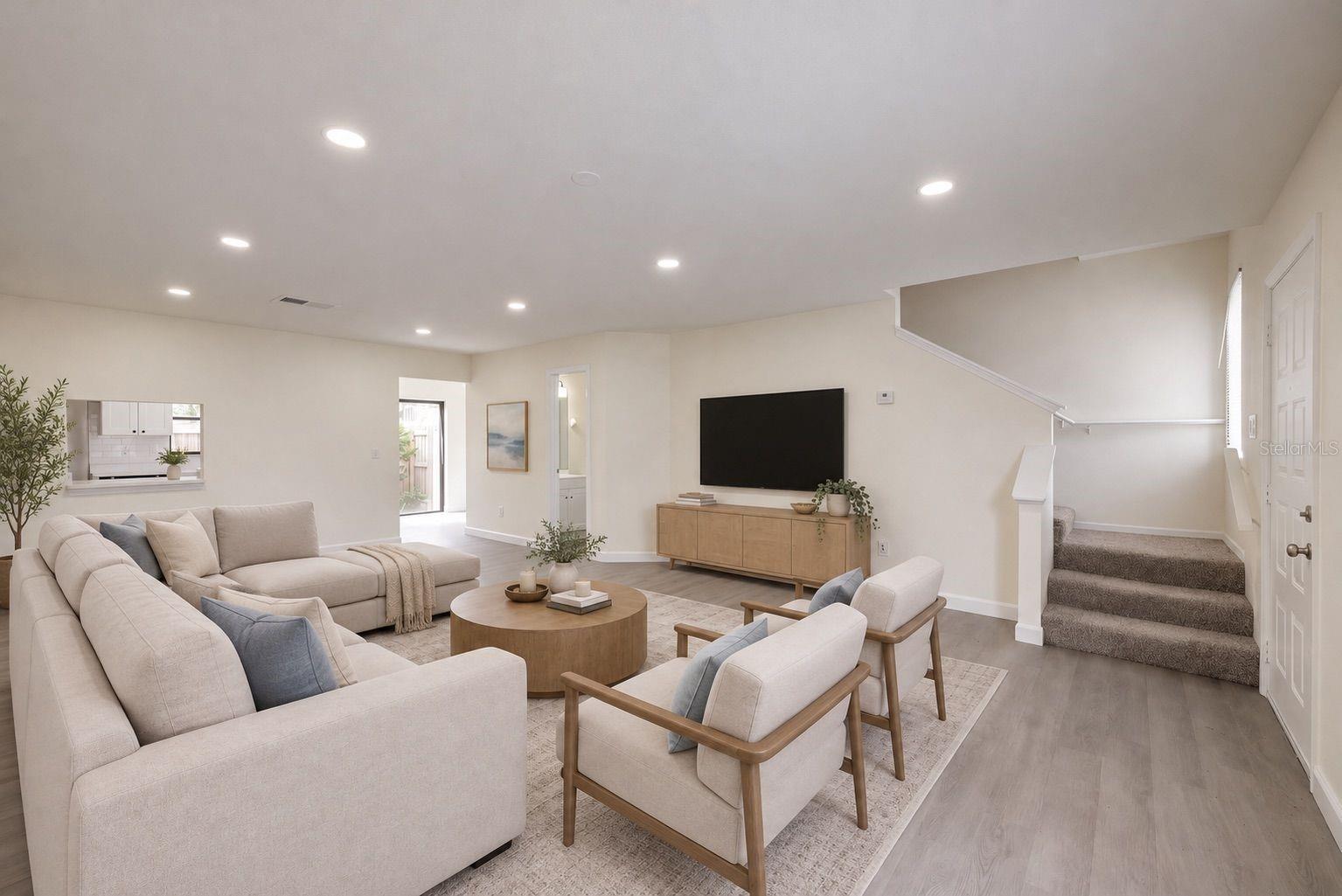 Listing photo 3 for 6266 Yorktown Dr #179