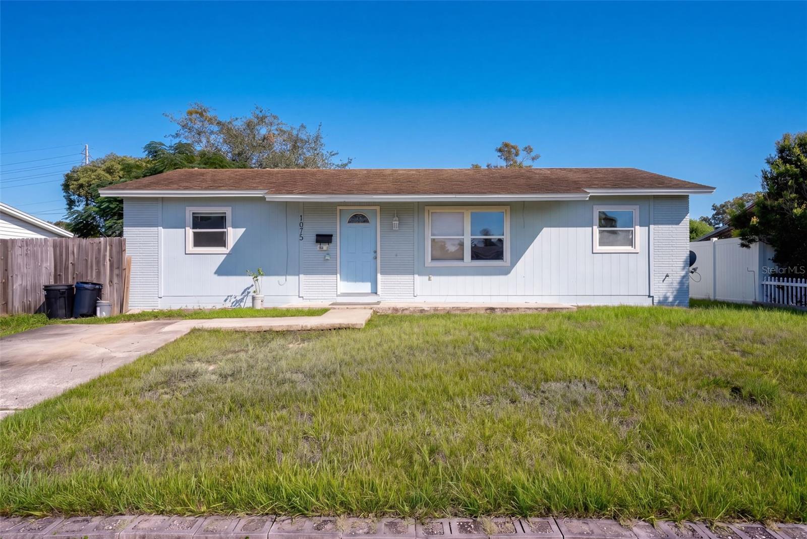Listing photo for 1075 Timberlane Trl