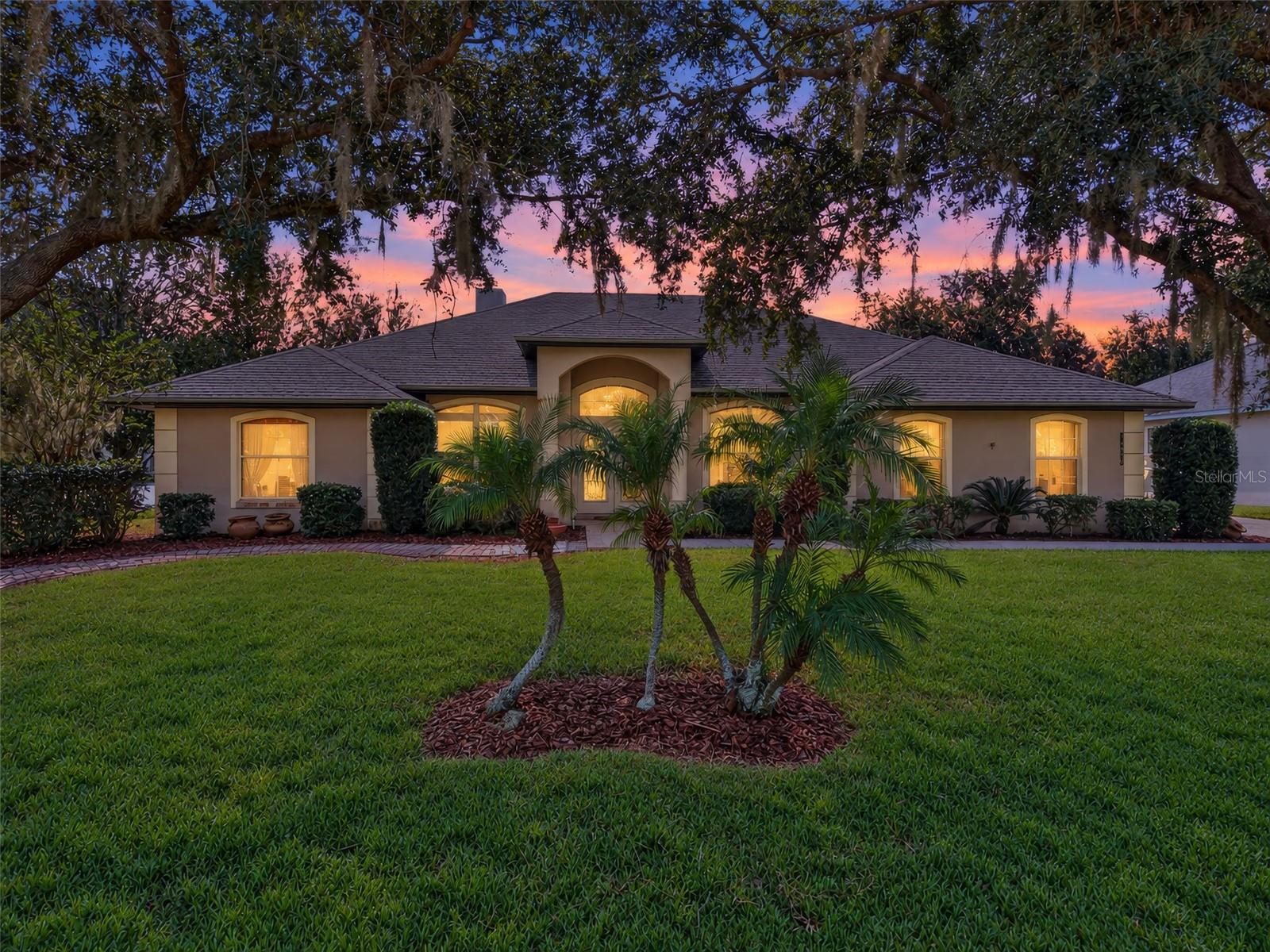 Listing photo 1 for 11036 Bronson Rd