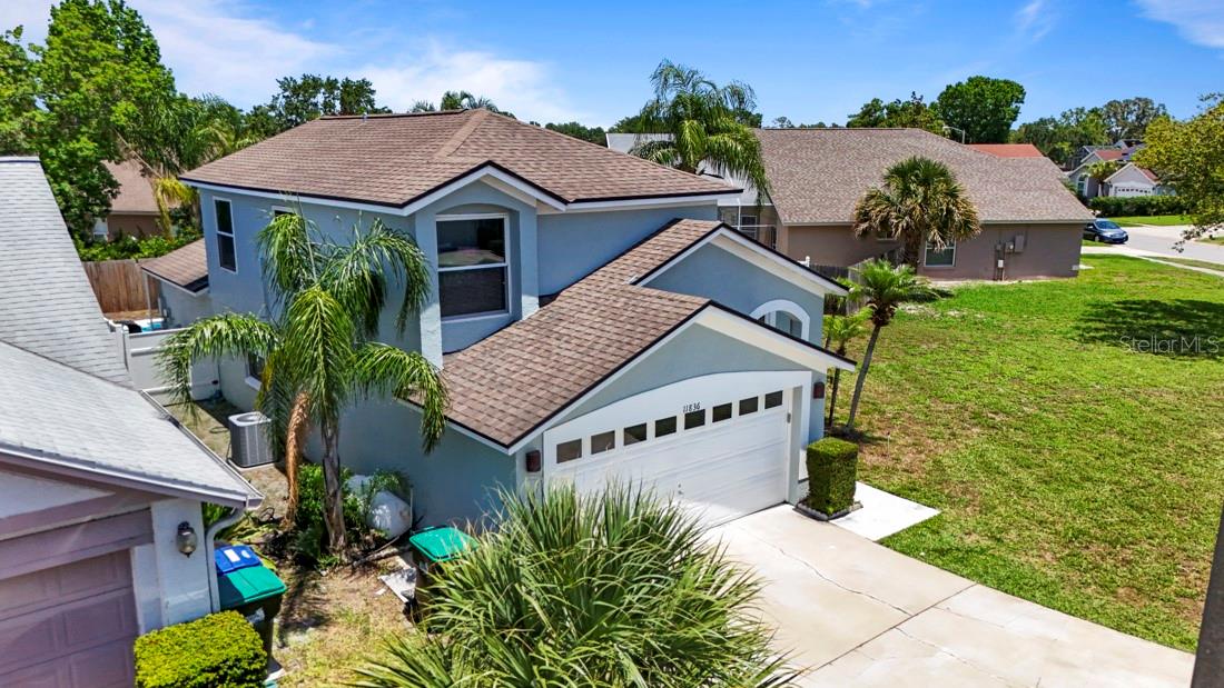 Listing photo 2 for 11836 Hartfordshire Way
